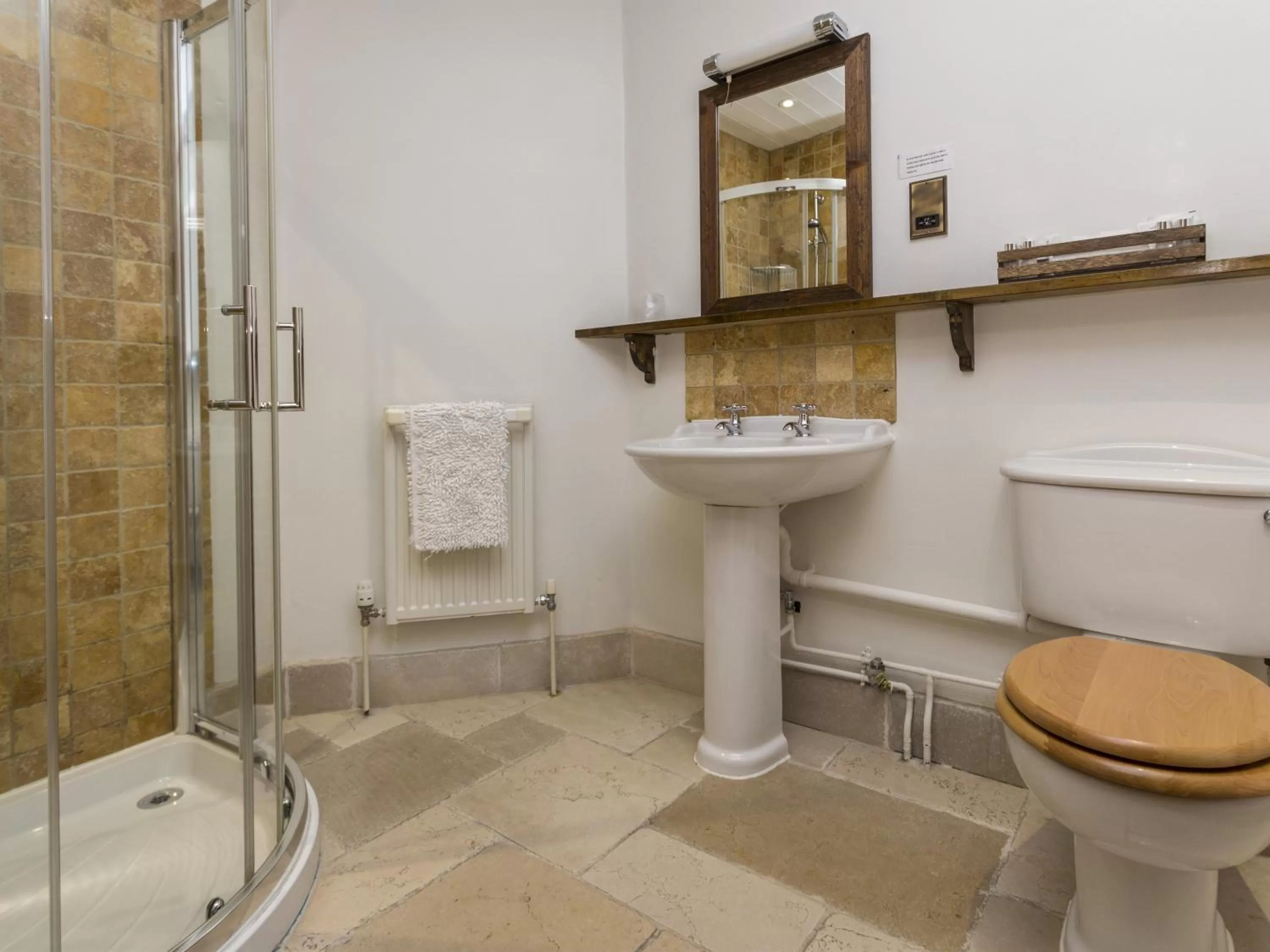 Bathroom in The Blue Ball Inn