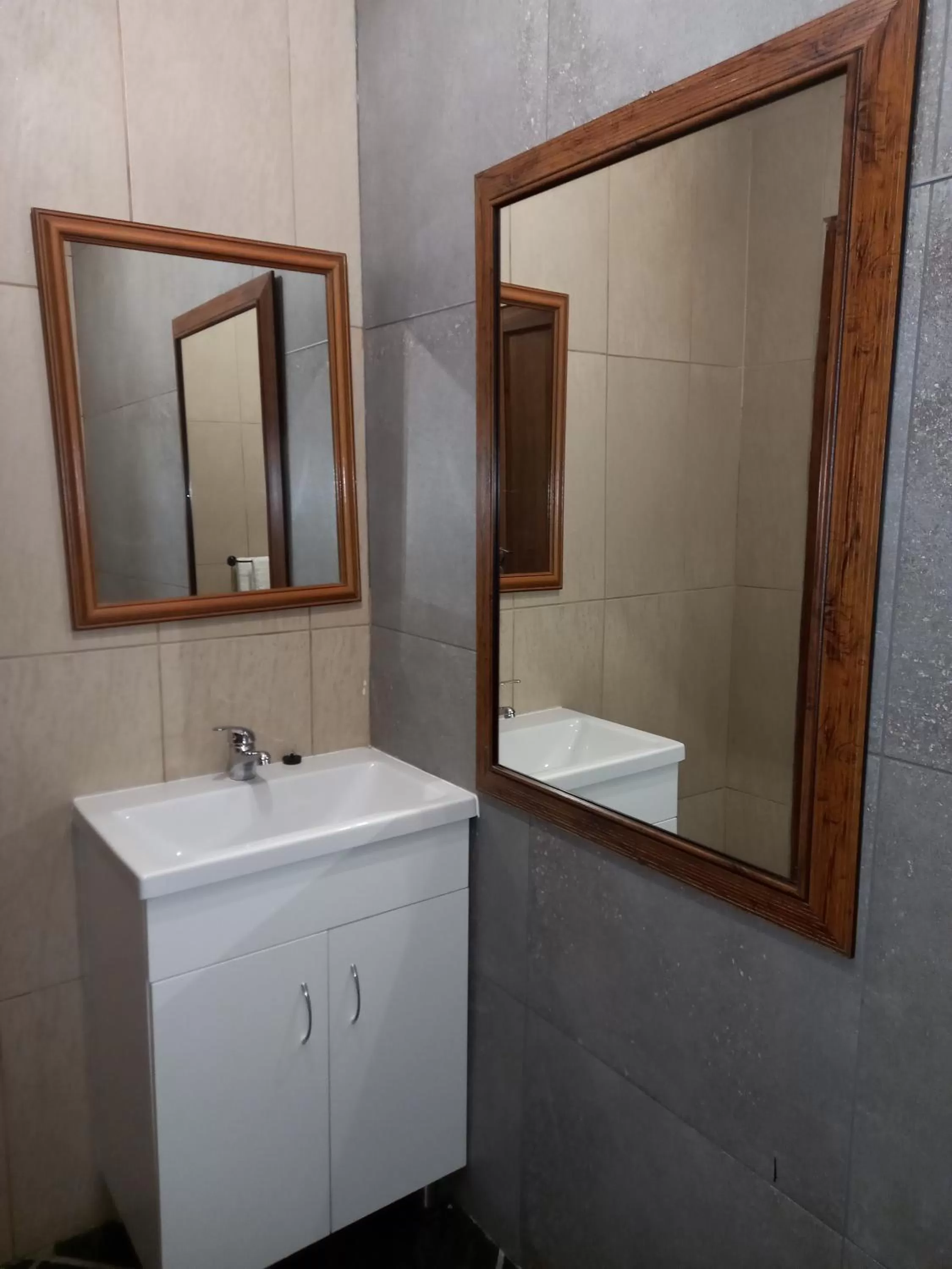 Bathroom in Troas Boutique hotel