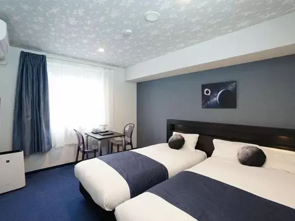 Standard Twin Room - Non-Smoking in La'gent Hotel Osaka Bay Standard Twin Room - Non-Smoking in La'gent Hotel Osaka Bay