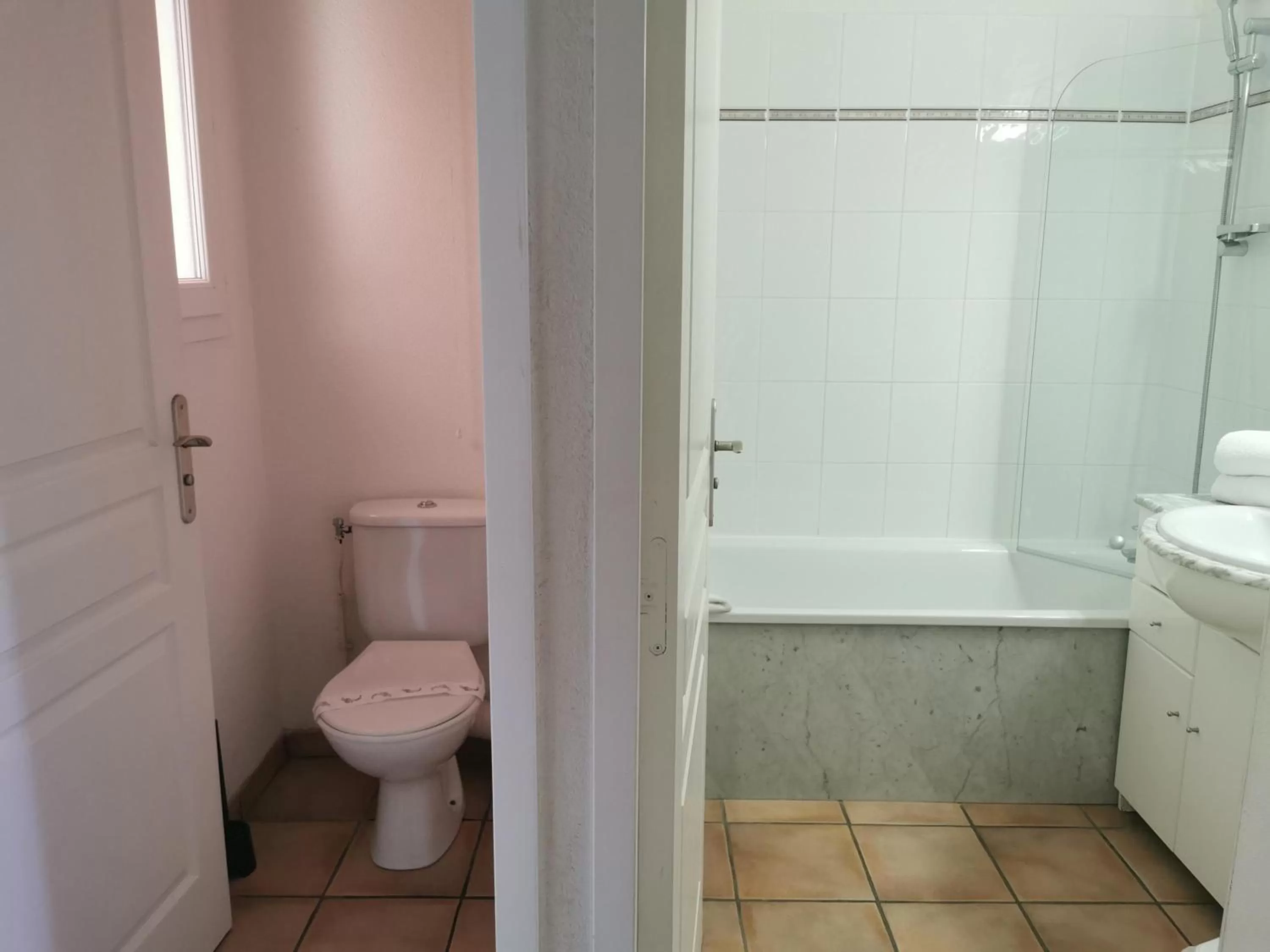 Toilet in Résidence Mer & Golf Soko-Eder