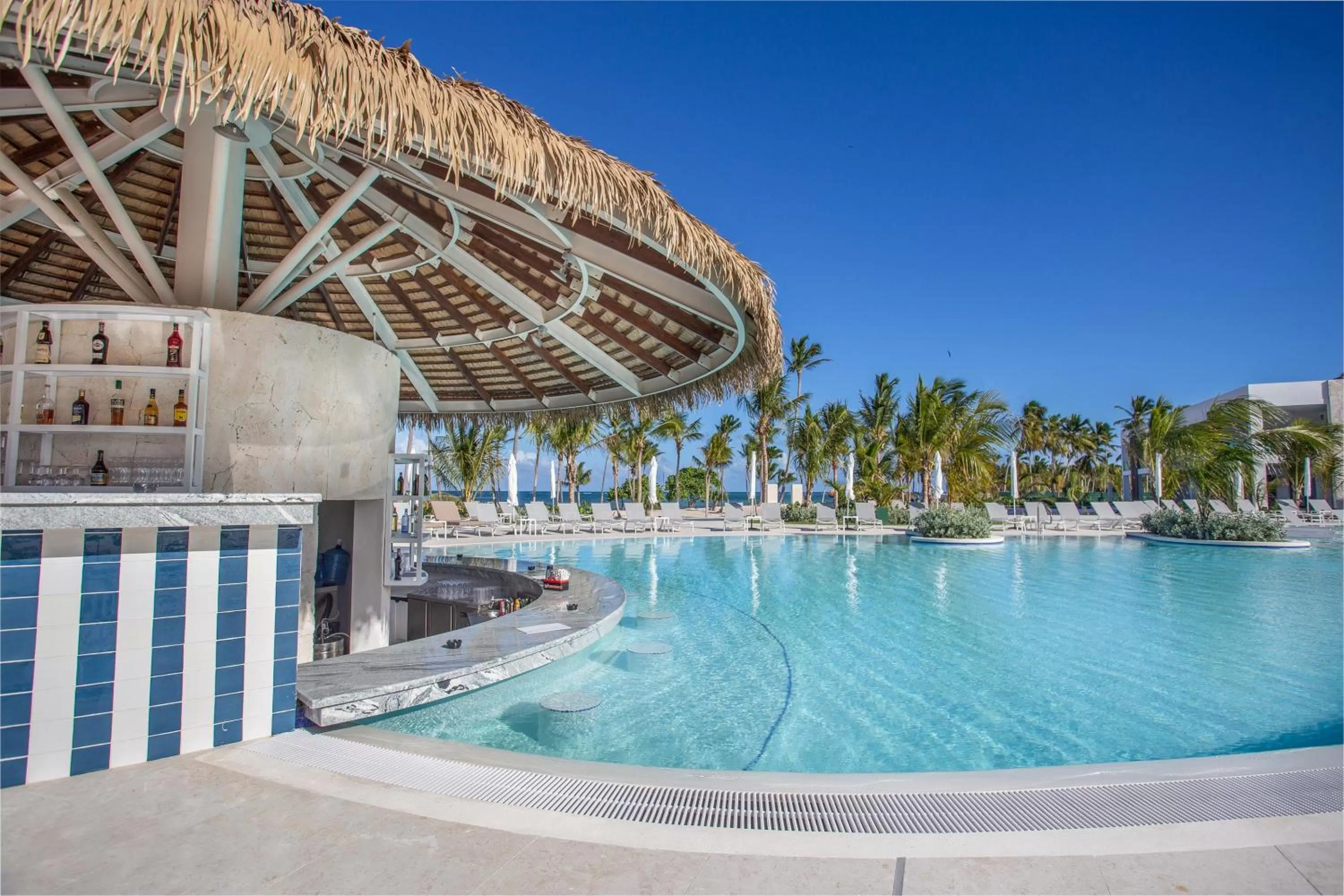 Lounge or bar in Serenade Punta Cana Beach & Spa Resort