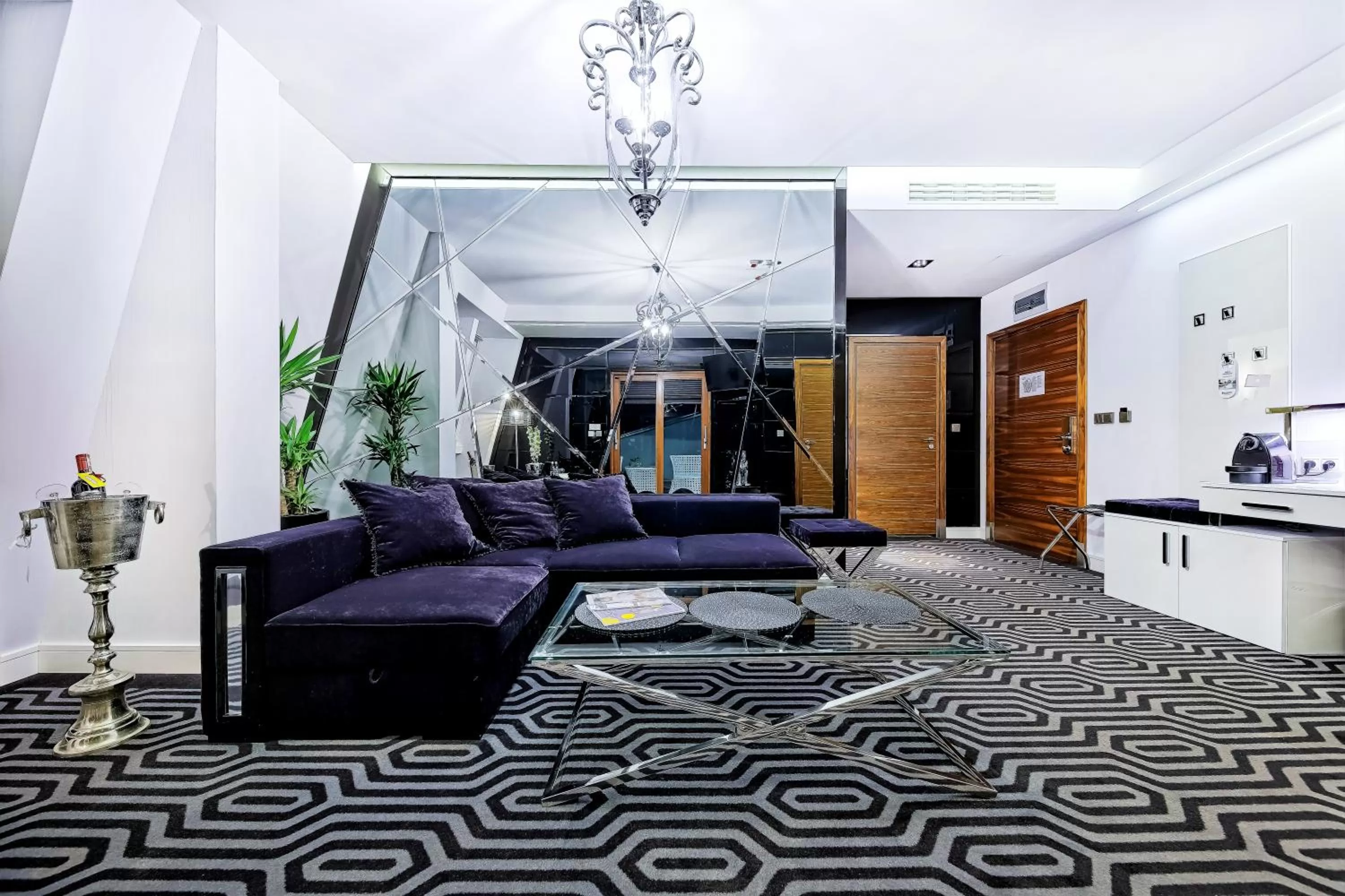 Bayjonn Boutique Hotel