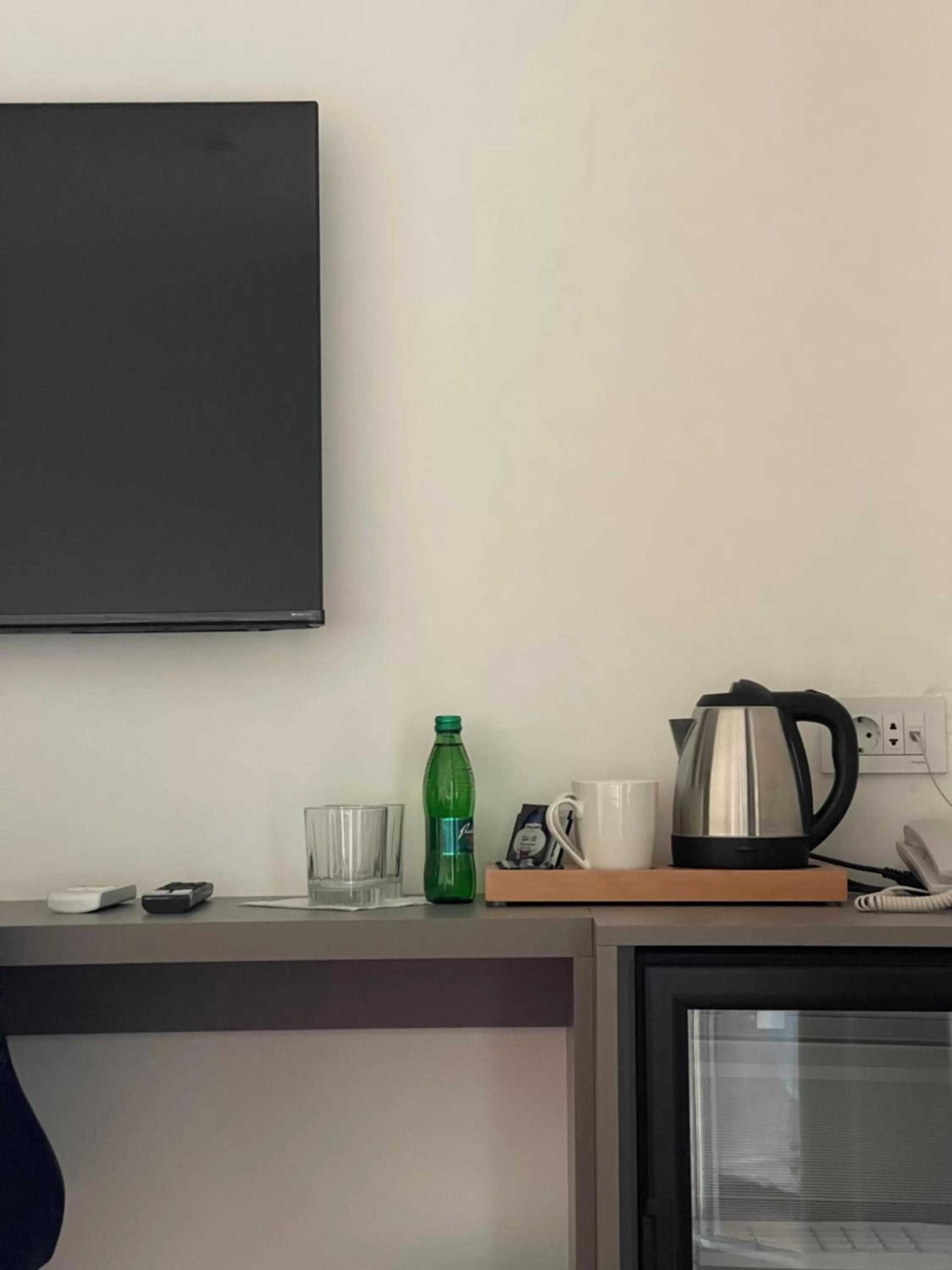 TV/Entertainment Center in Etnomania Boutique Hotel