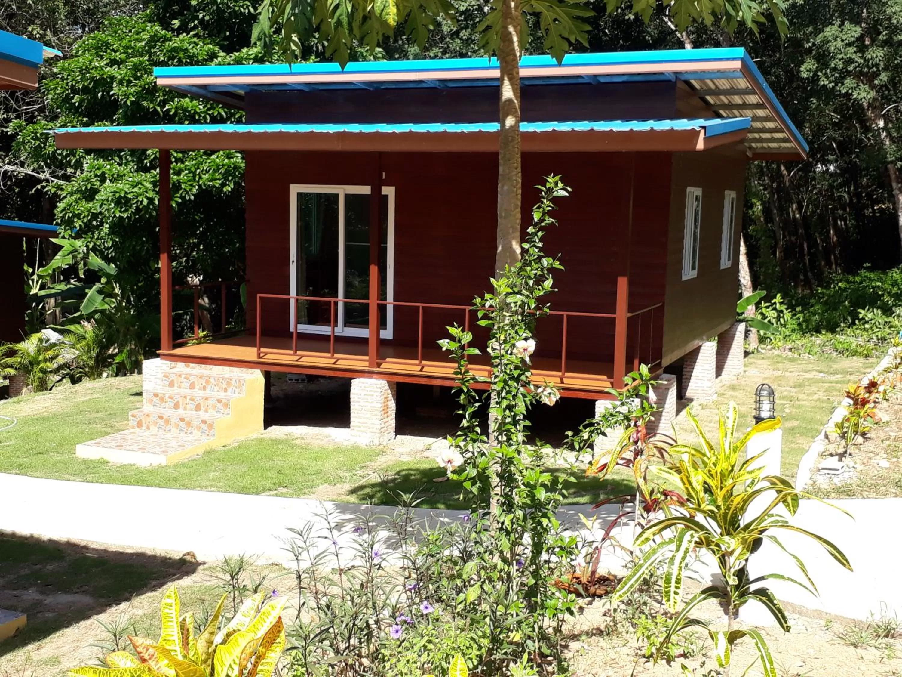 Property Building in Elephant & Castle