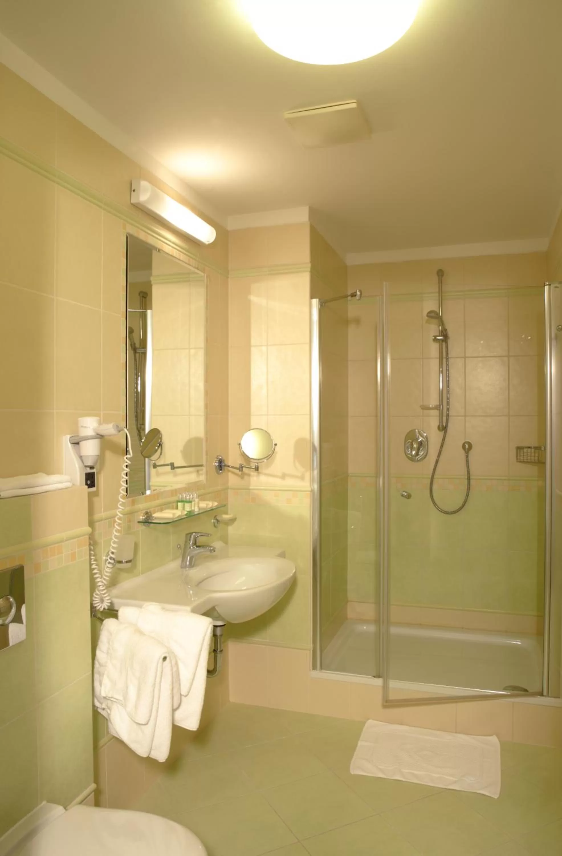 Bathroom in Spa Hotel Schlosspark