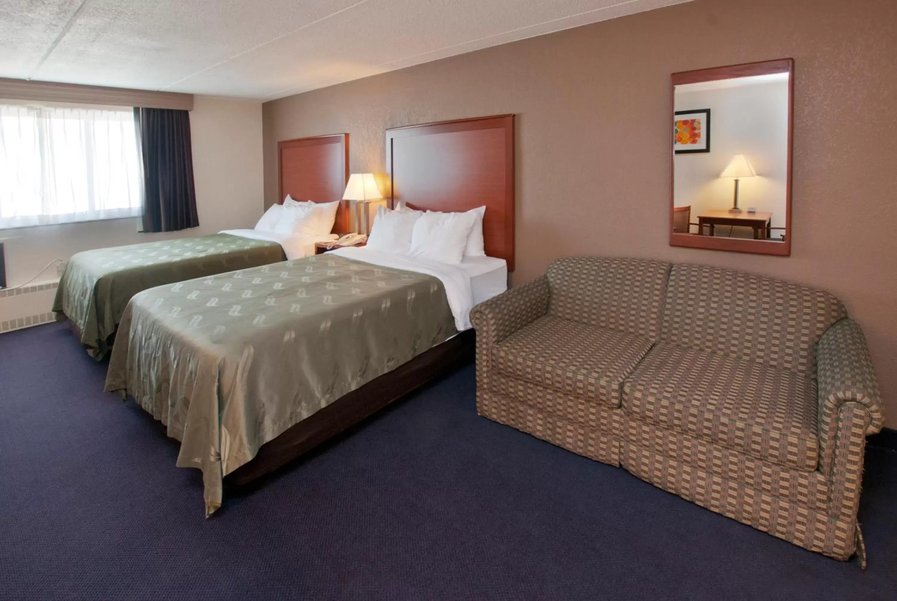 Queen Room with Two Queen Beds - Accessible/Non-Smoking in Quality Inn Stadium Area Green Bay Stadium Queen Room with Two Queen Beds - Accessible/Non-Smoking in Quality Inn Stadium Area Green Bay Stadium