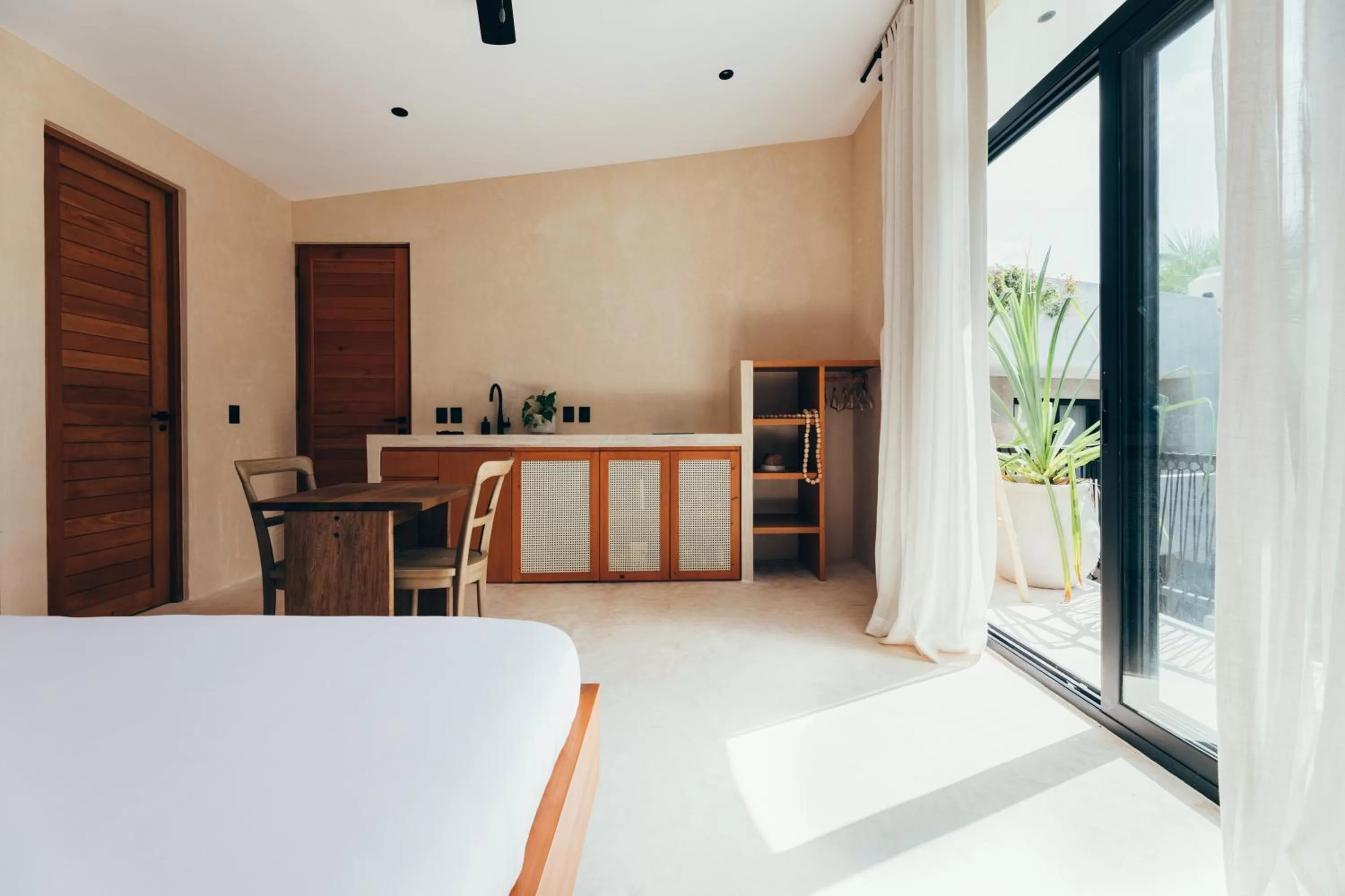 Balcony/Terrace, Dining Area in Cucu Hotel El Cuyo