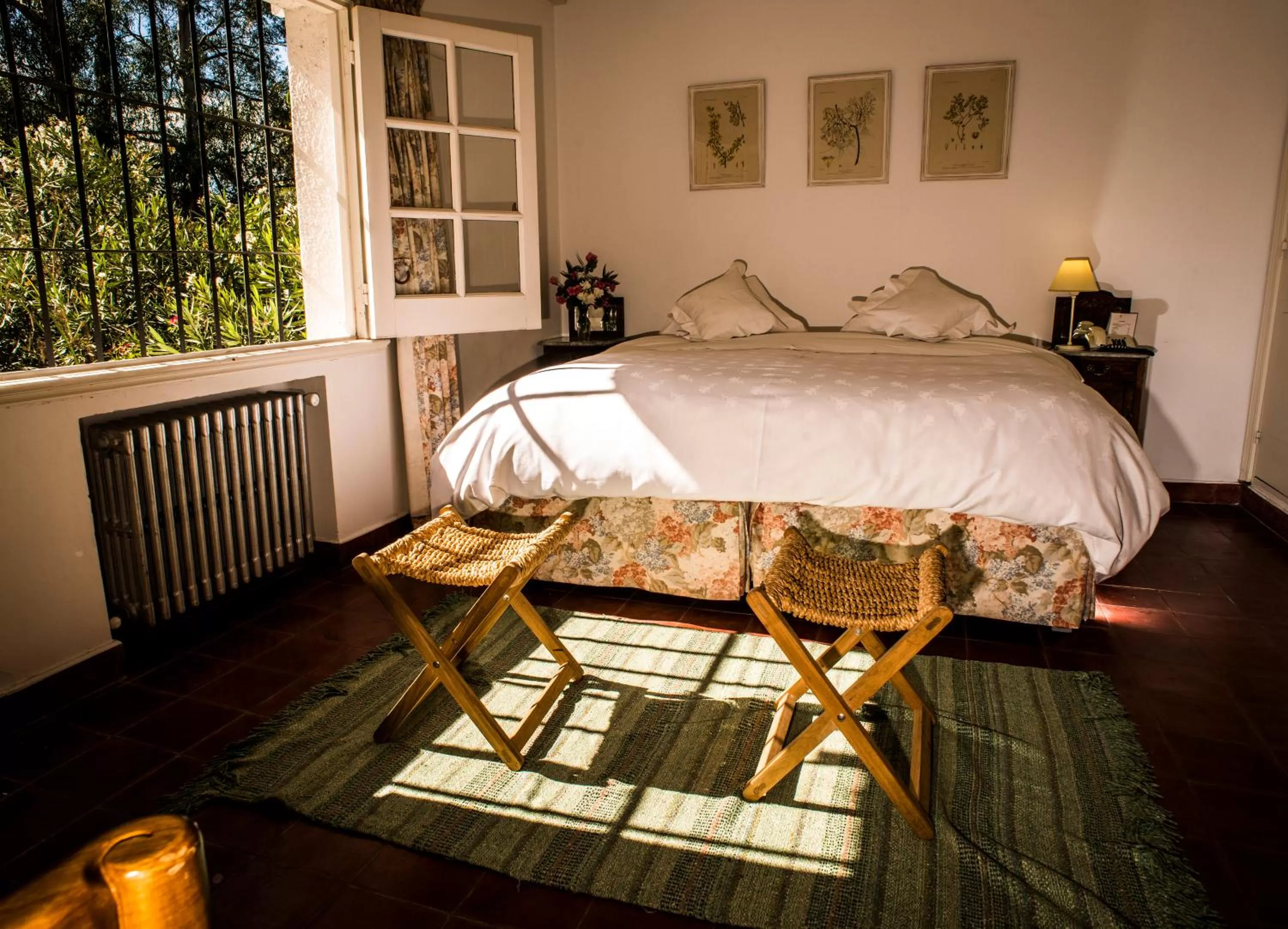 Photo of the whole room, Bed in Estancia Ave María
