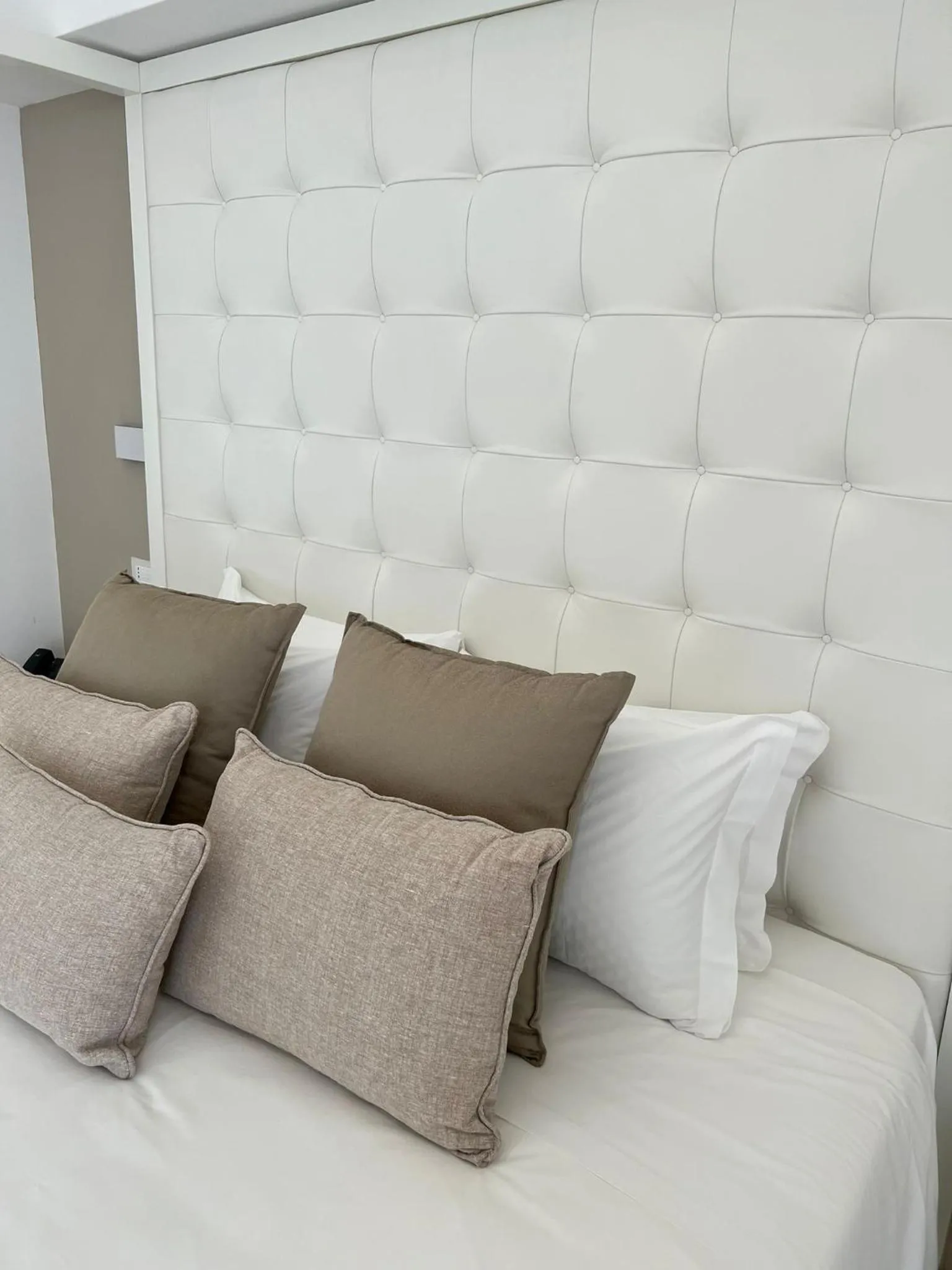 Bed in MONUN Hotel&Spa