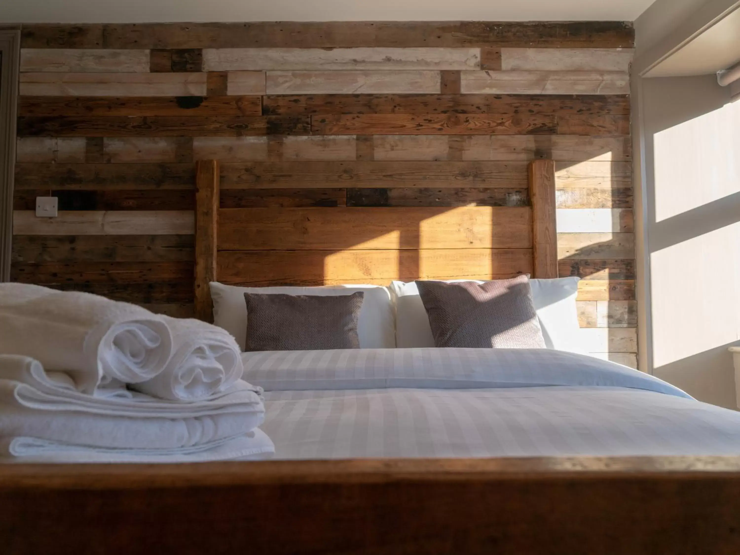 Standard Double Room in The Lion Pub & Grill Standard Double Room in The Lion Pub & Grill