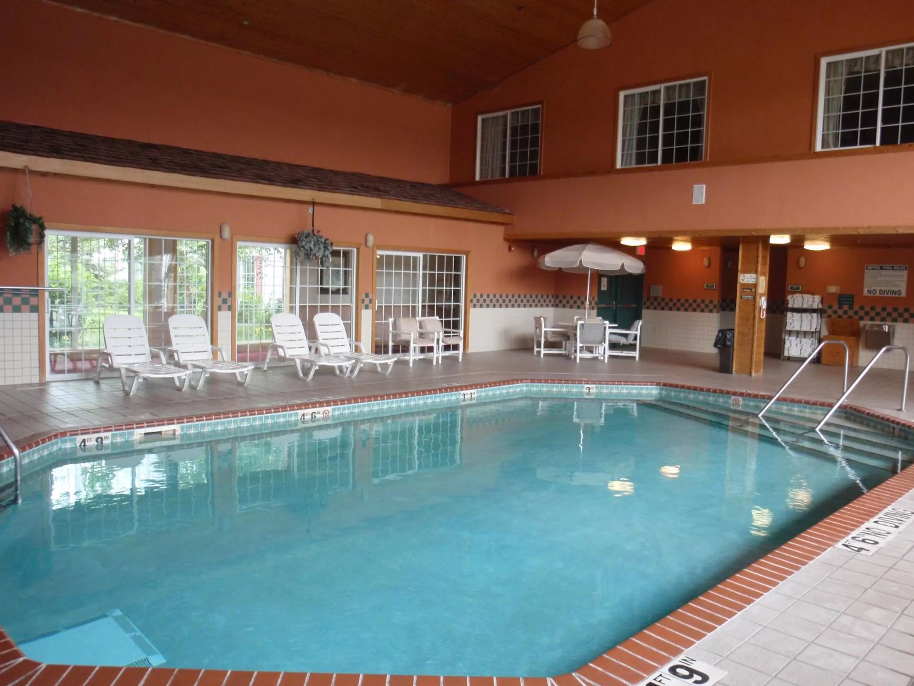 Swimming pool in Flat Creek Lodge