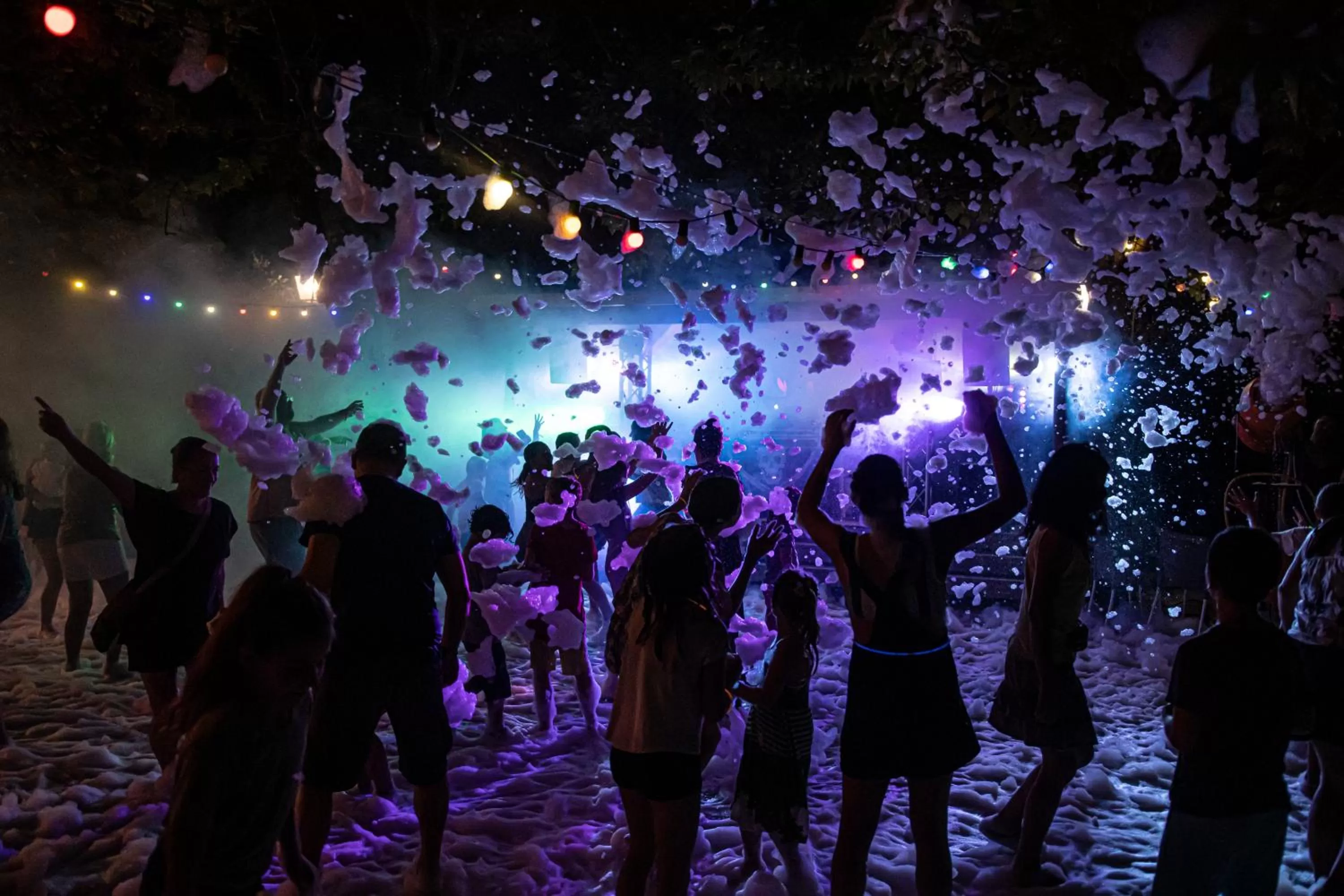 People in Marina Hôtel Club