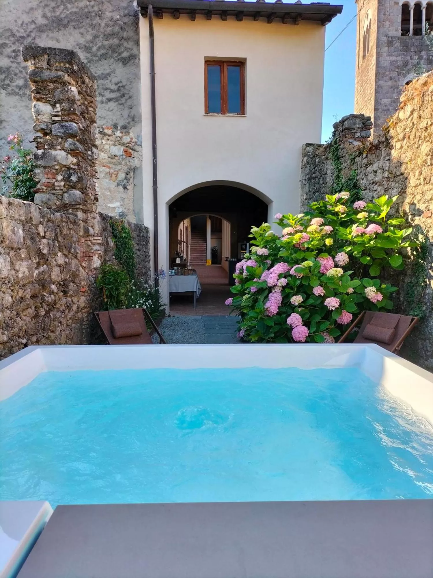Hot Tub in Badia Giulia Prestigious Historical B&B, Camaiore - Adults Only - No Pets