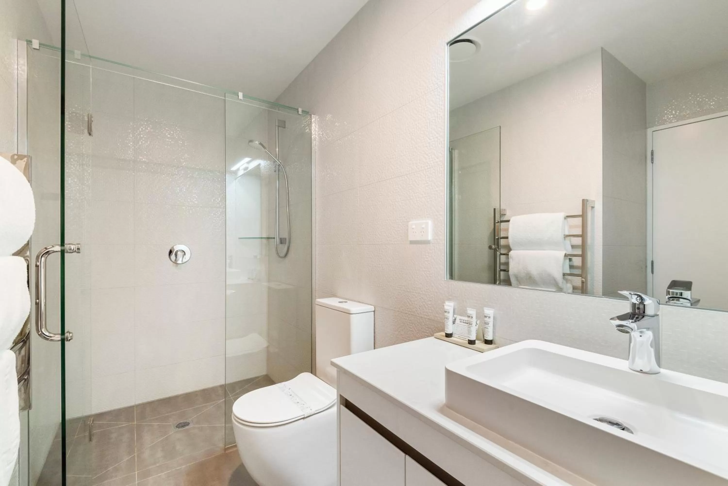 Bathroom in FERNZ Motel & Apartments Birkenhead