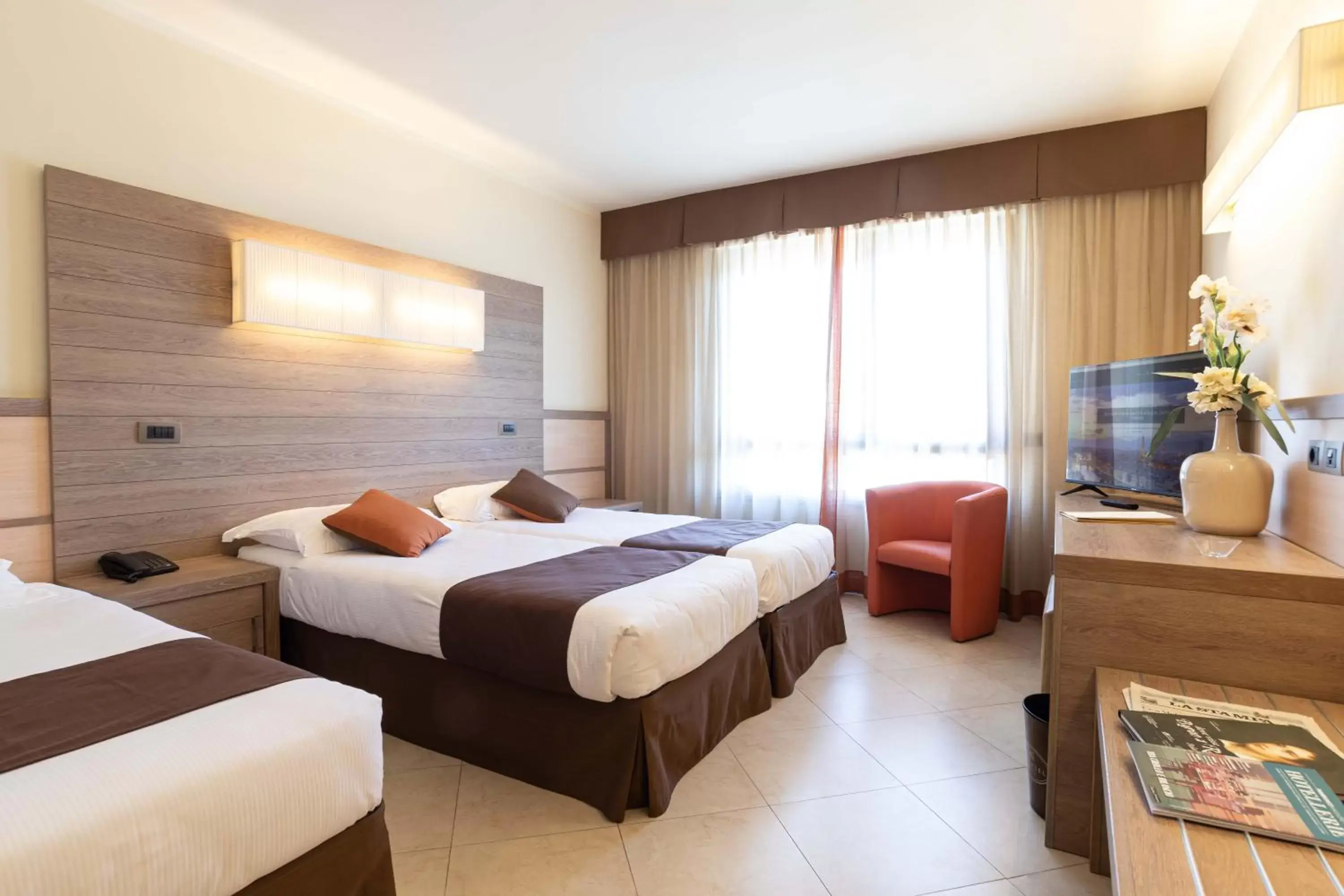 Triple Room in NilHotel Florence Triple Room in NilHotel Florence