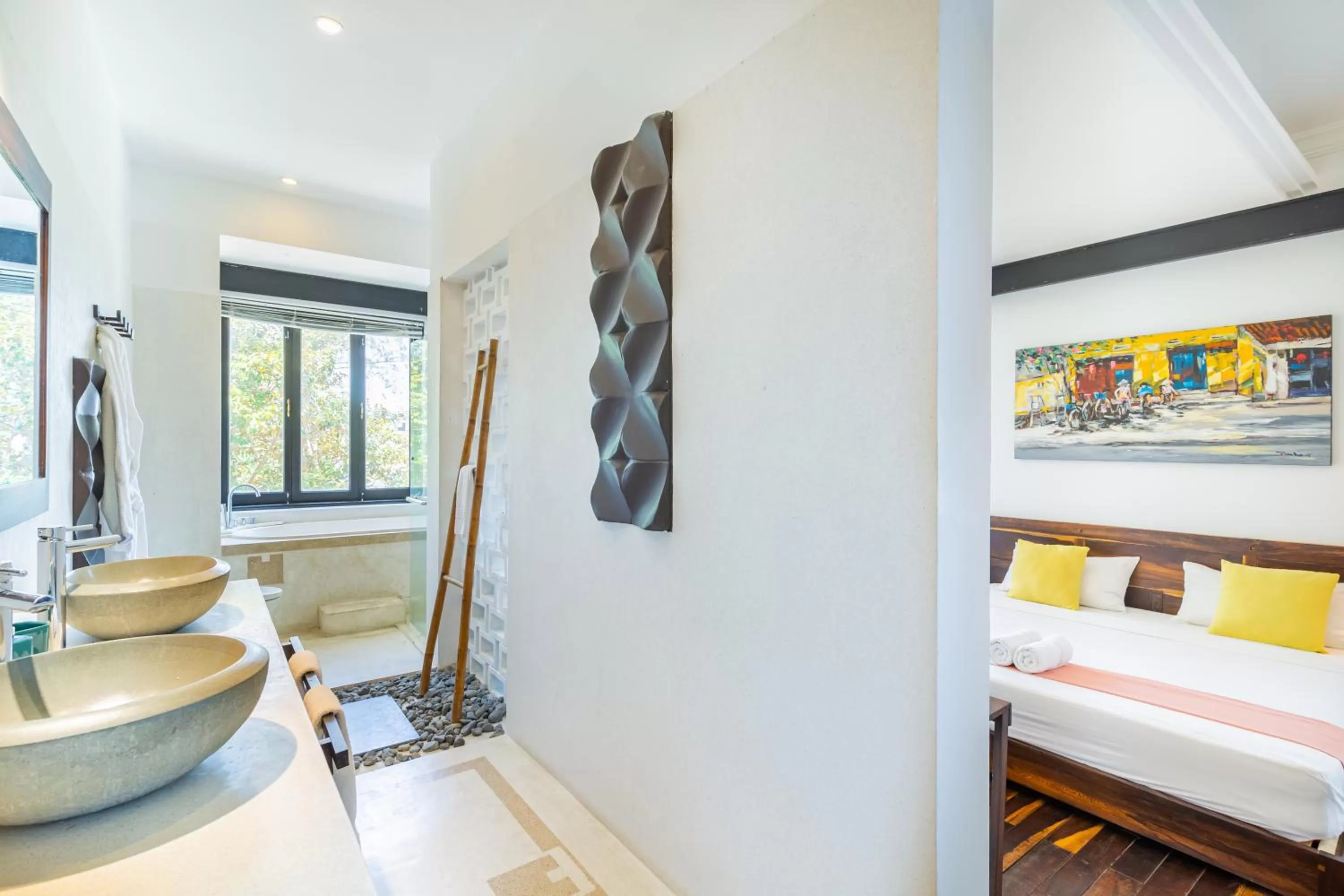 Bathroom in Tra Que Mansion