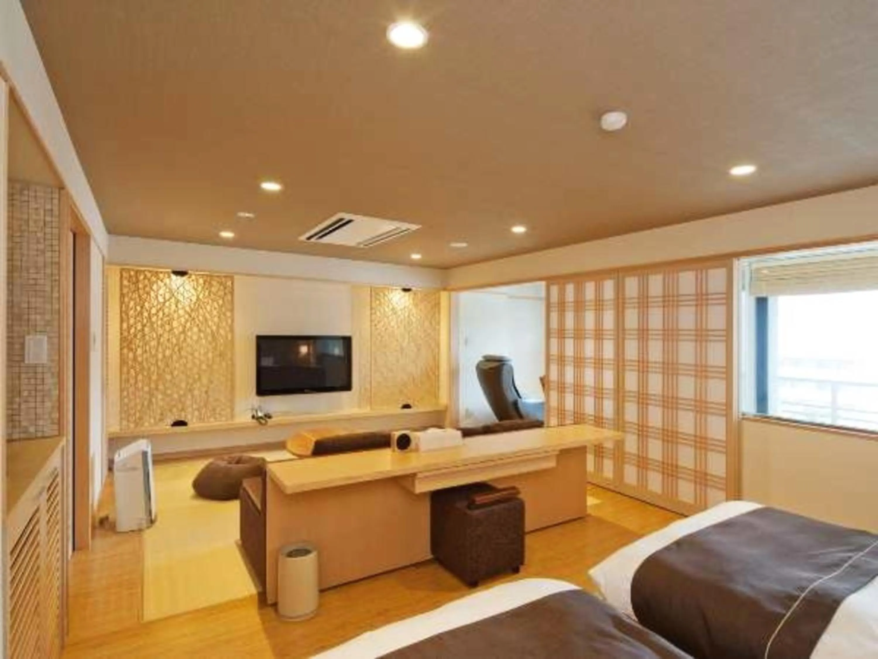 Photo of the whole room, Bed in Hana Beppu