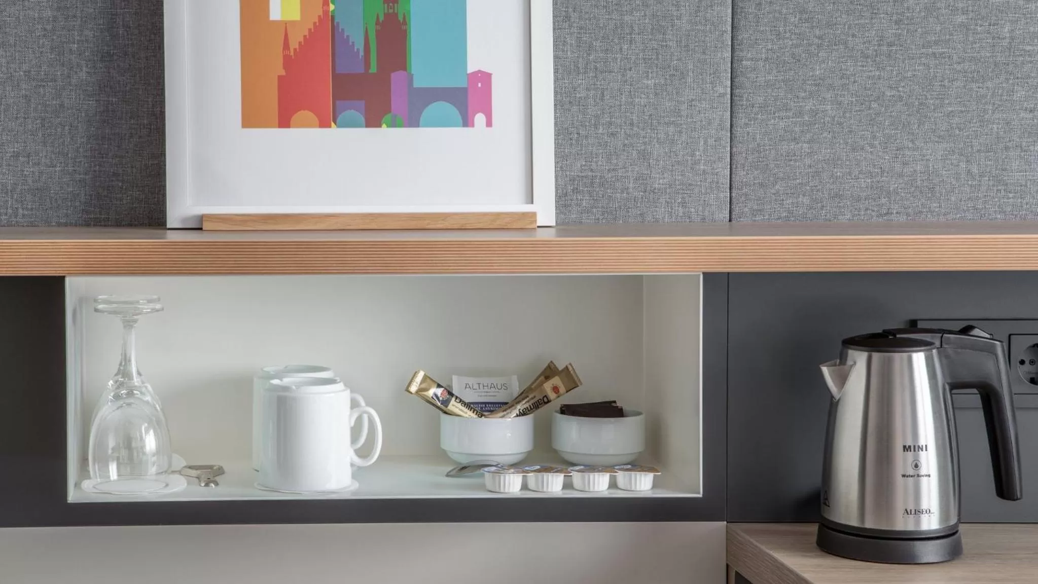 Bedroom in Holiday Inn Munich City Centre by IHG