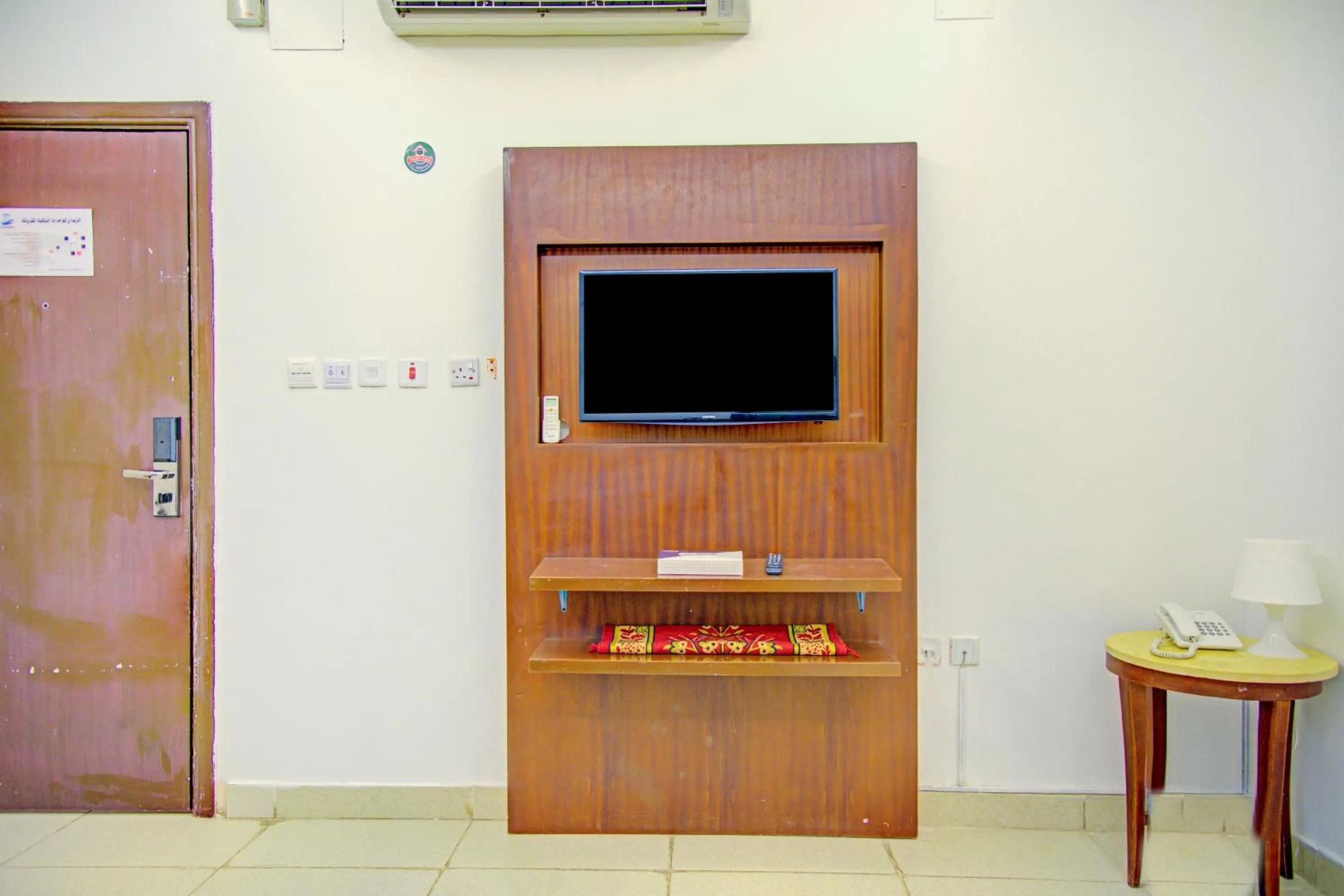 TV and multimedia, TV/Entertainment Center in OYO 401 Al Zaidan For Furnished Units