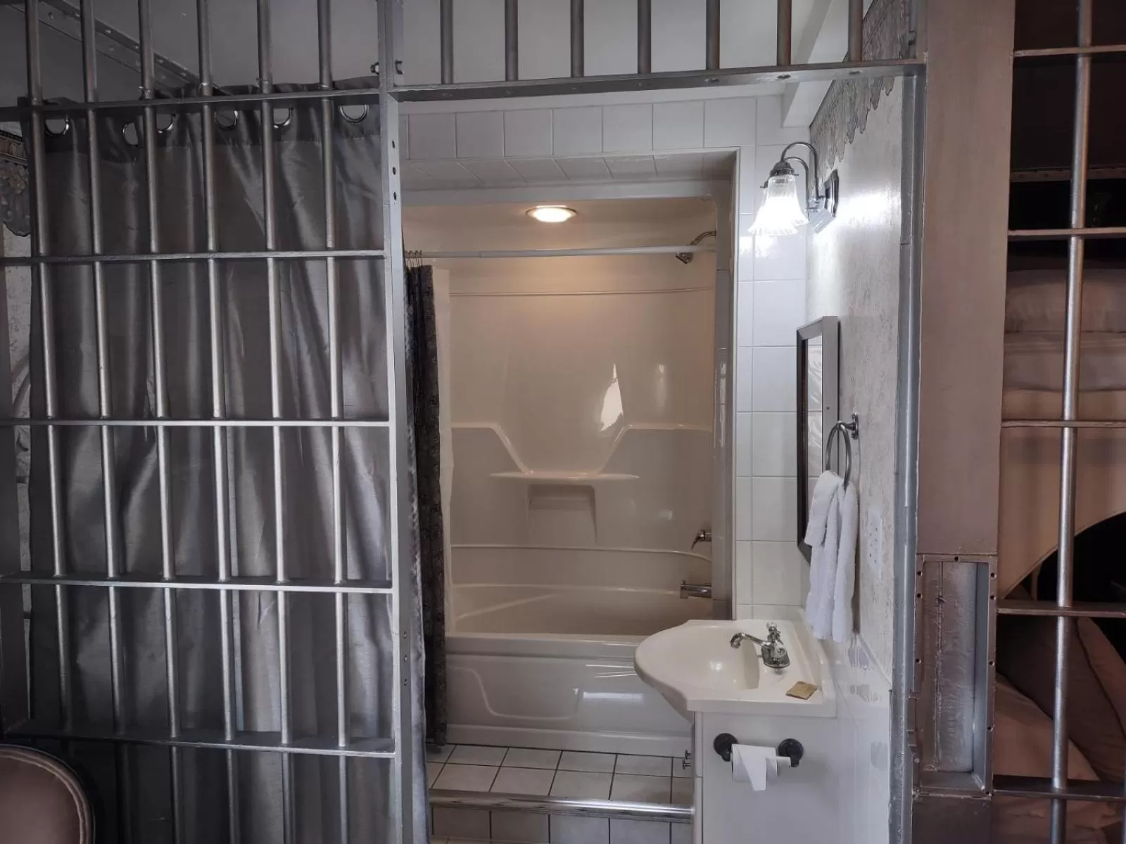 Toilet in The King George Inn