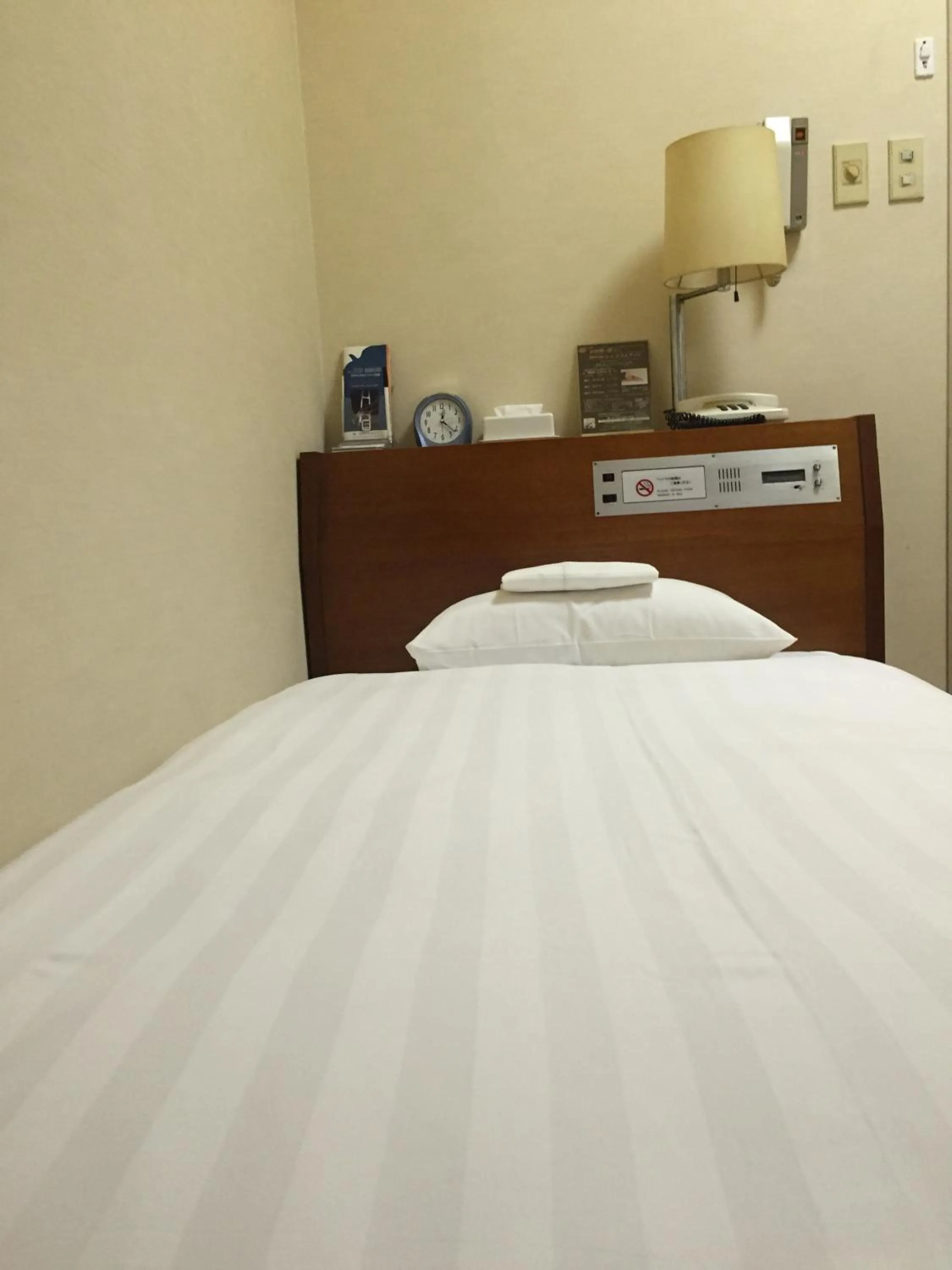 Bed in Sky Heart Hotel Kawasaki