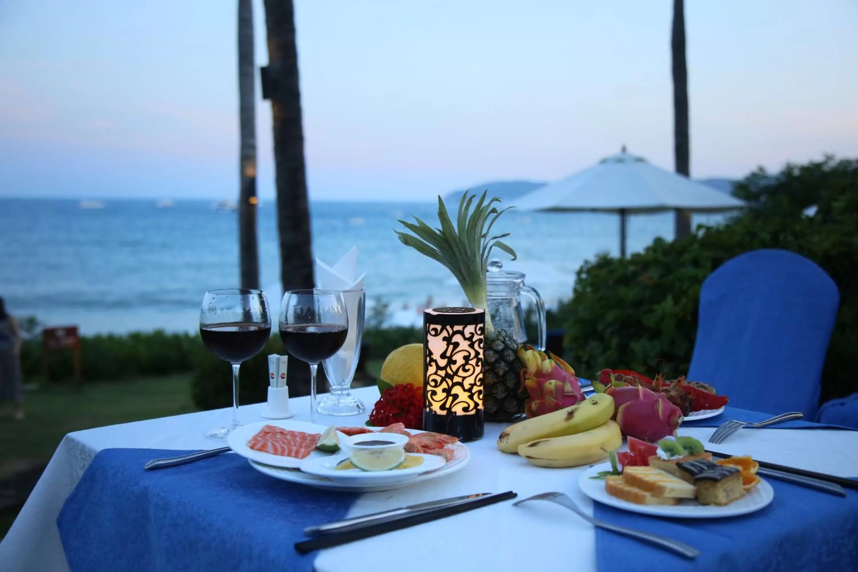 Dinner in Aegean Suites Sanya Yalong Bay Resort