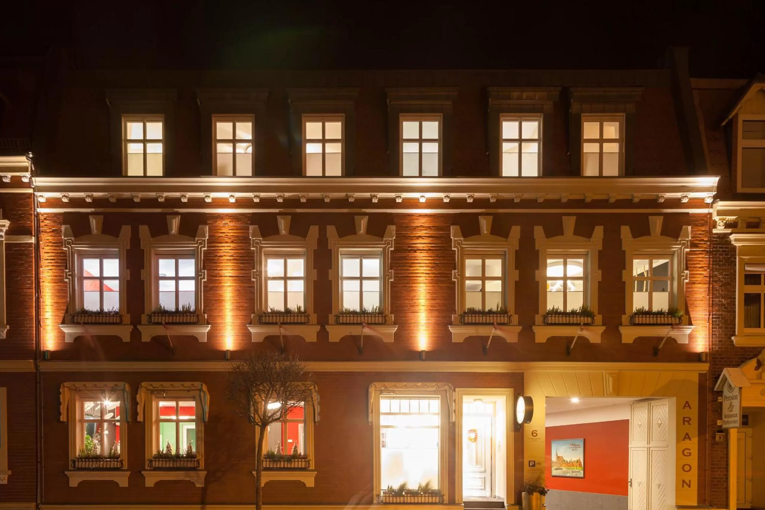 Property building in Aragon - Hotel - Garni