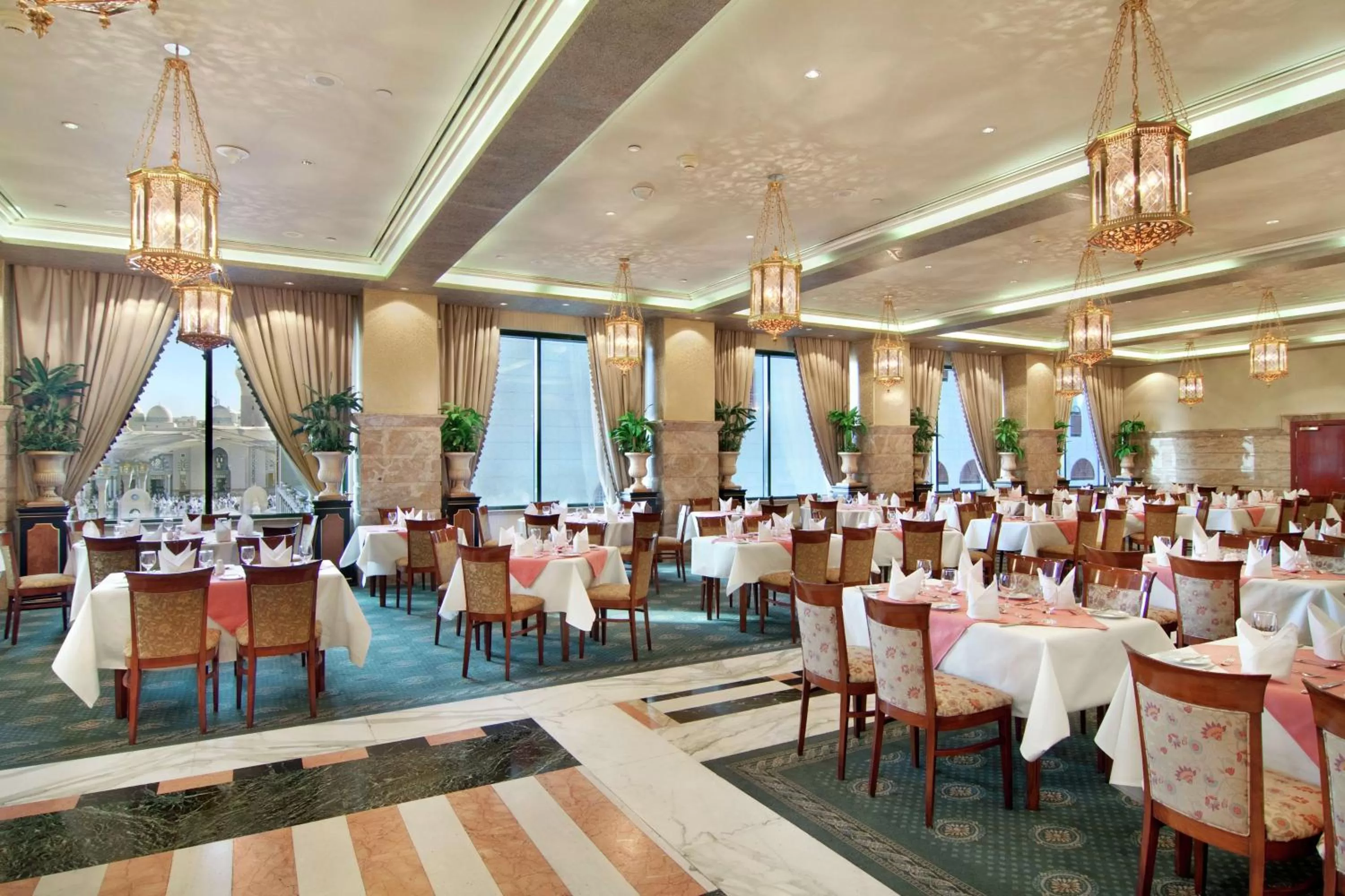Restaurant/places to eat in Madinah Hilton Hotel