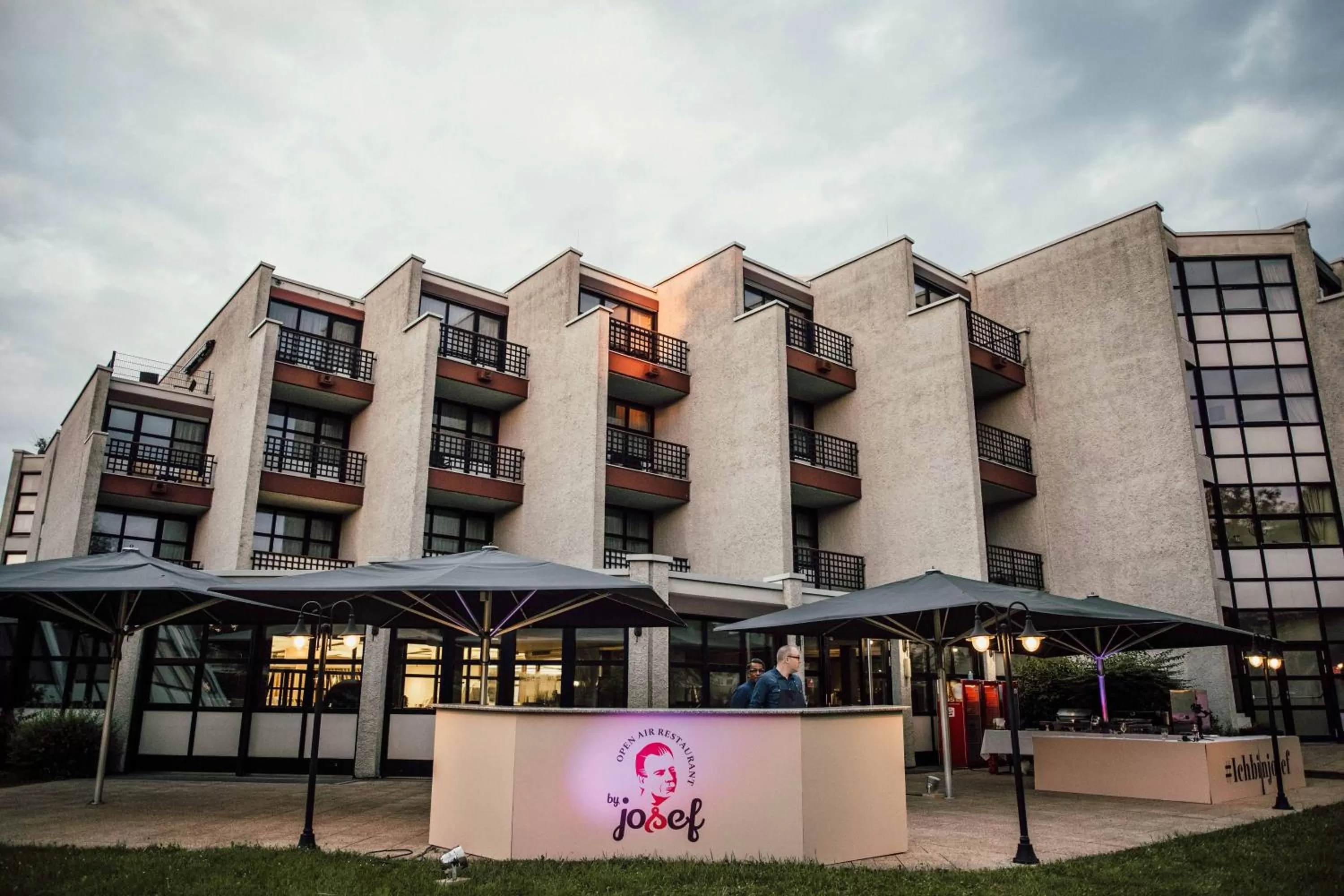 Lounge or bar in Parkhotel Brunauer