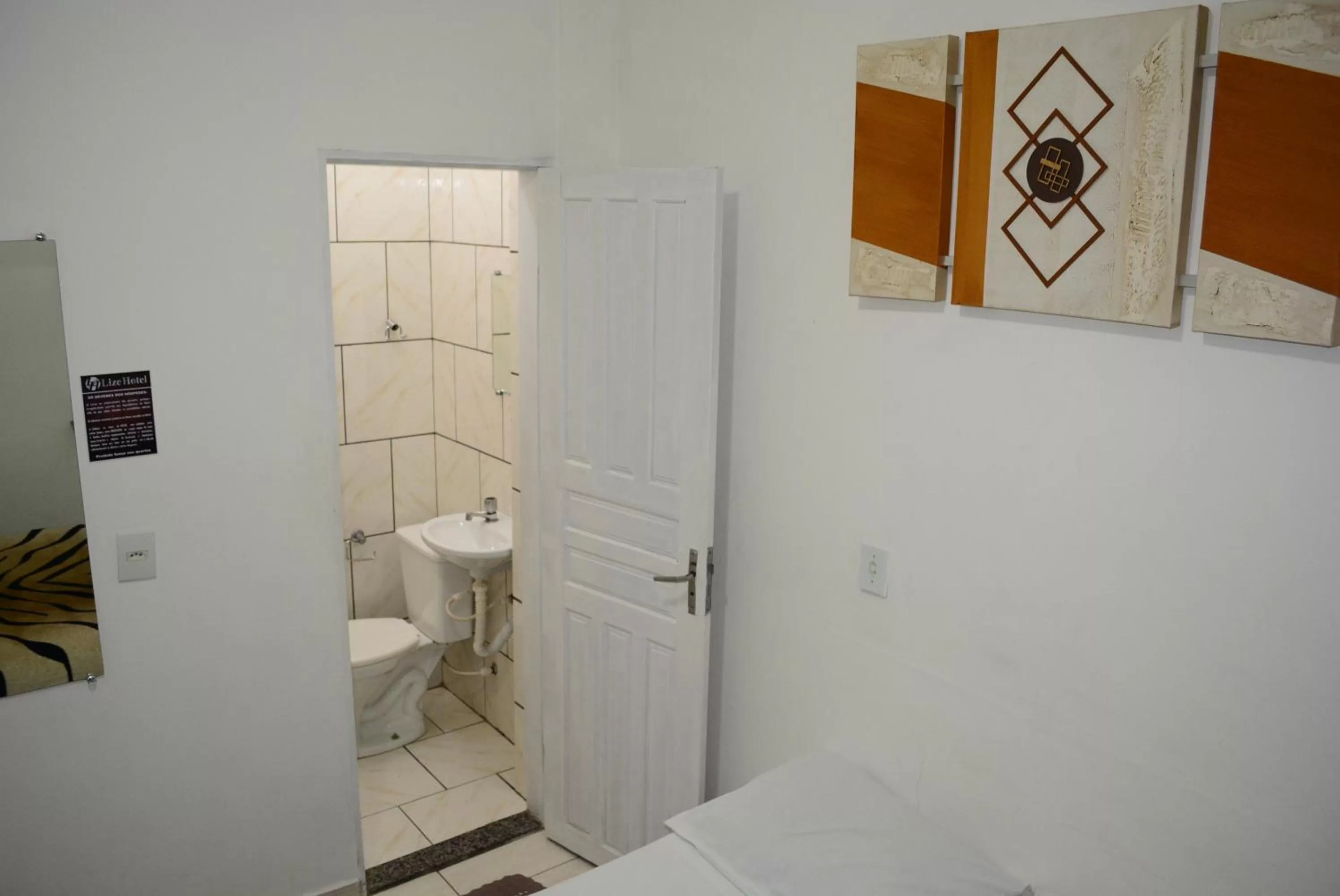 Bathroom in Lize Hotel Rodoviária