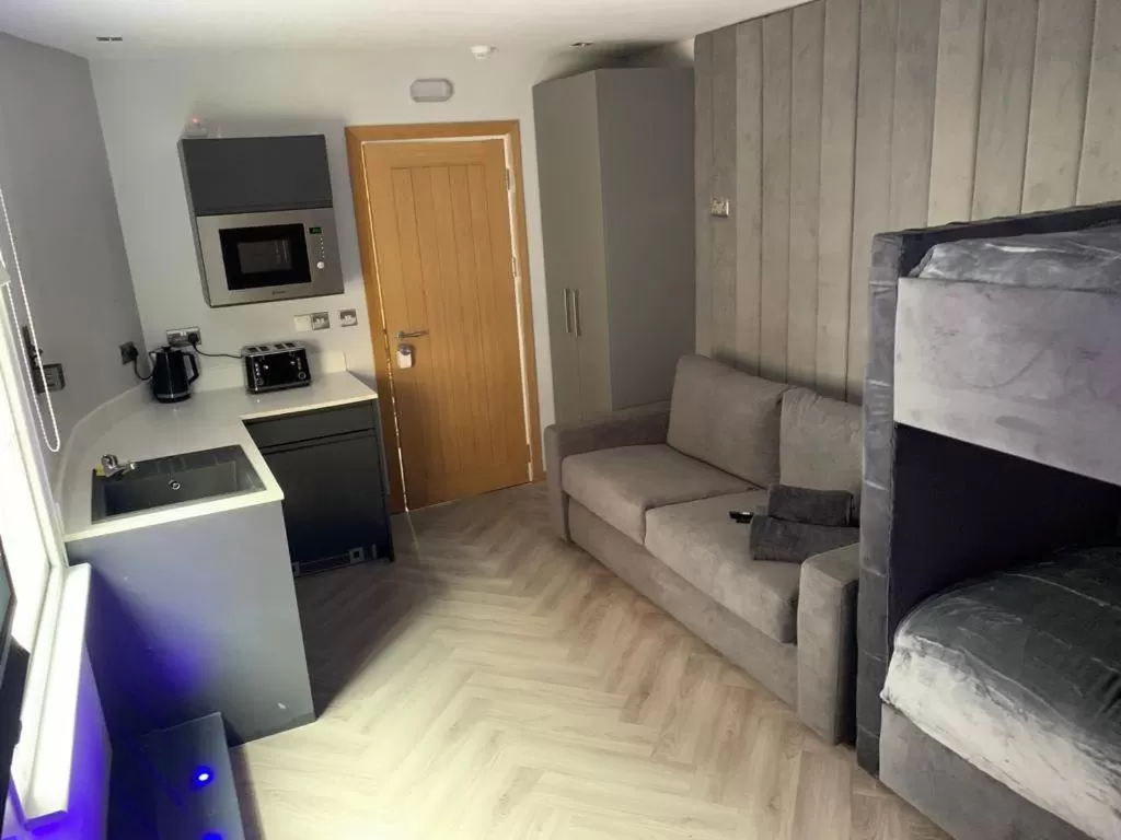 Bed in Belvedere Aparthotel - 83 Mount Pleasant