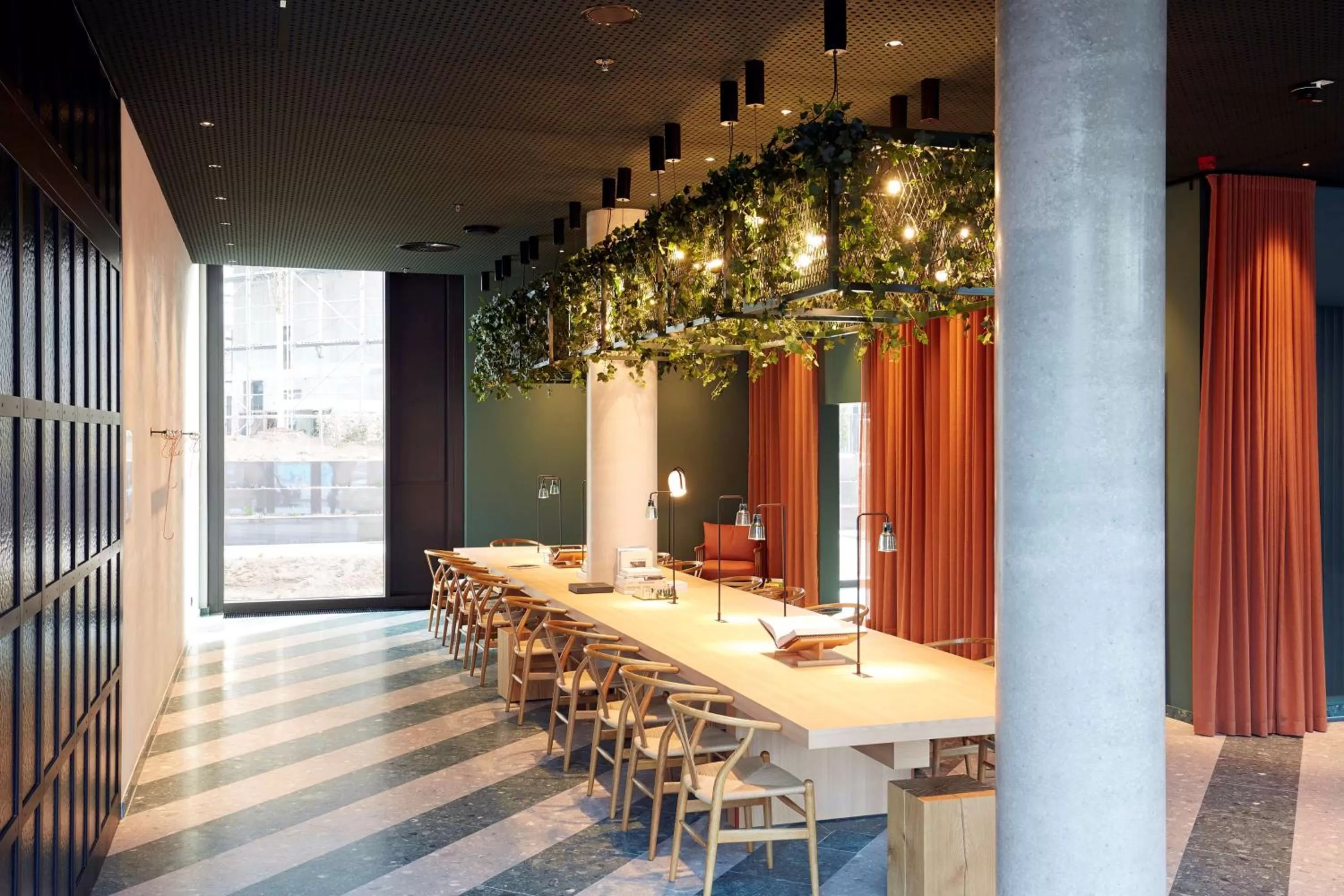 Lobby or reception in Scandic Frankfurt Hafenpark