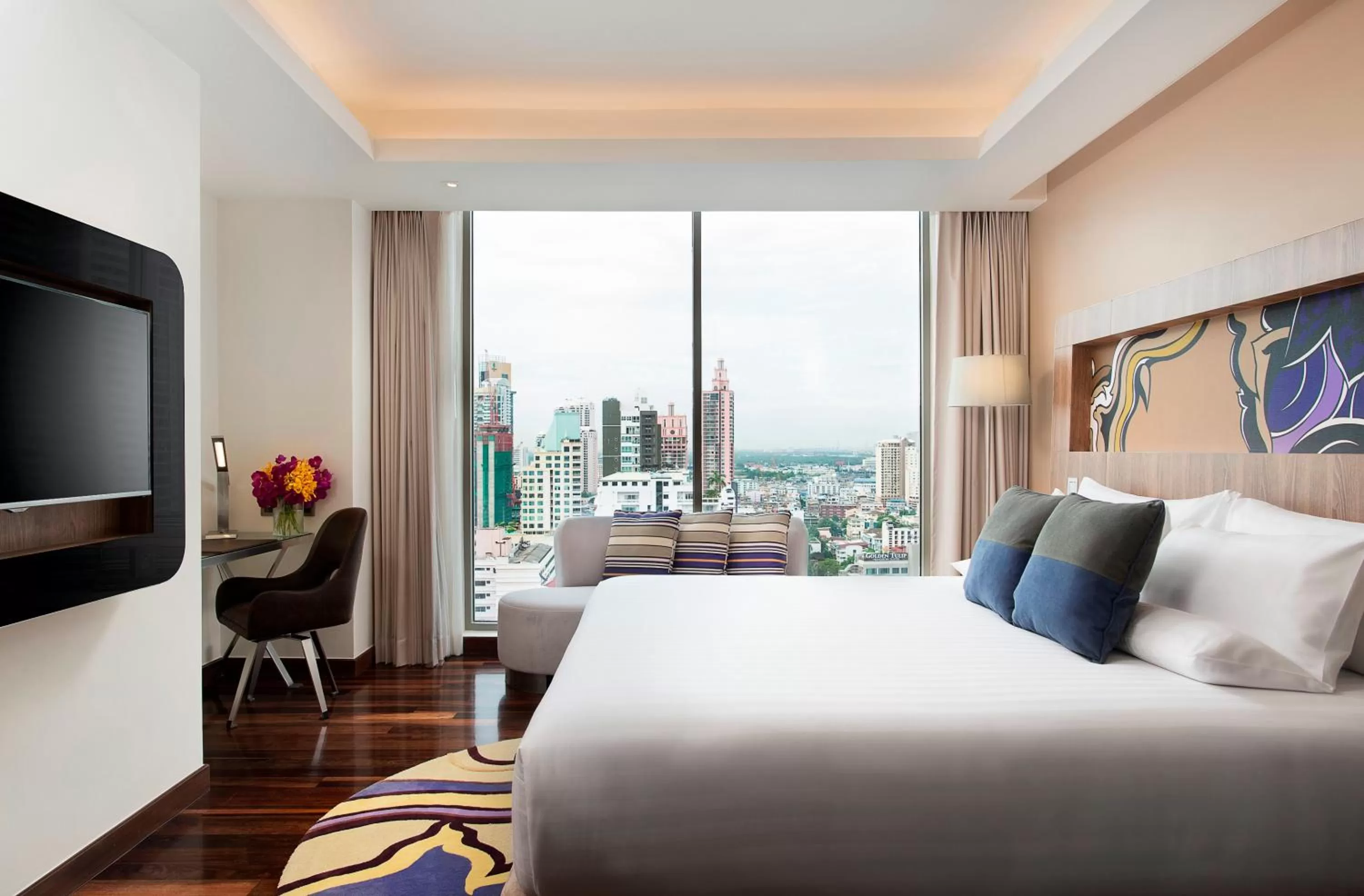 Bedroom, Bed in Novotel Bangkok Sukhumvit 20