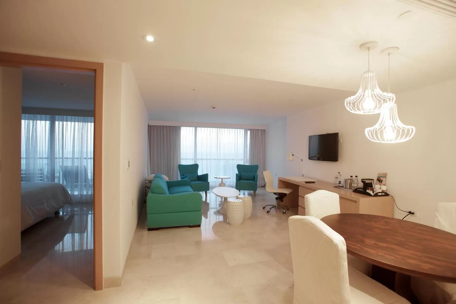 Living room in Radisson Cartagena Ocean Pavillion Hotel