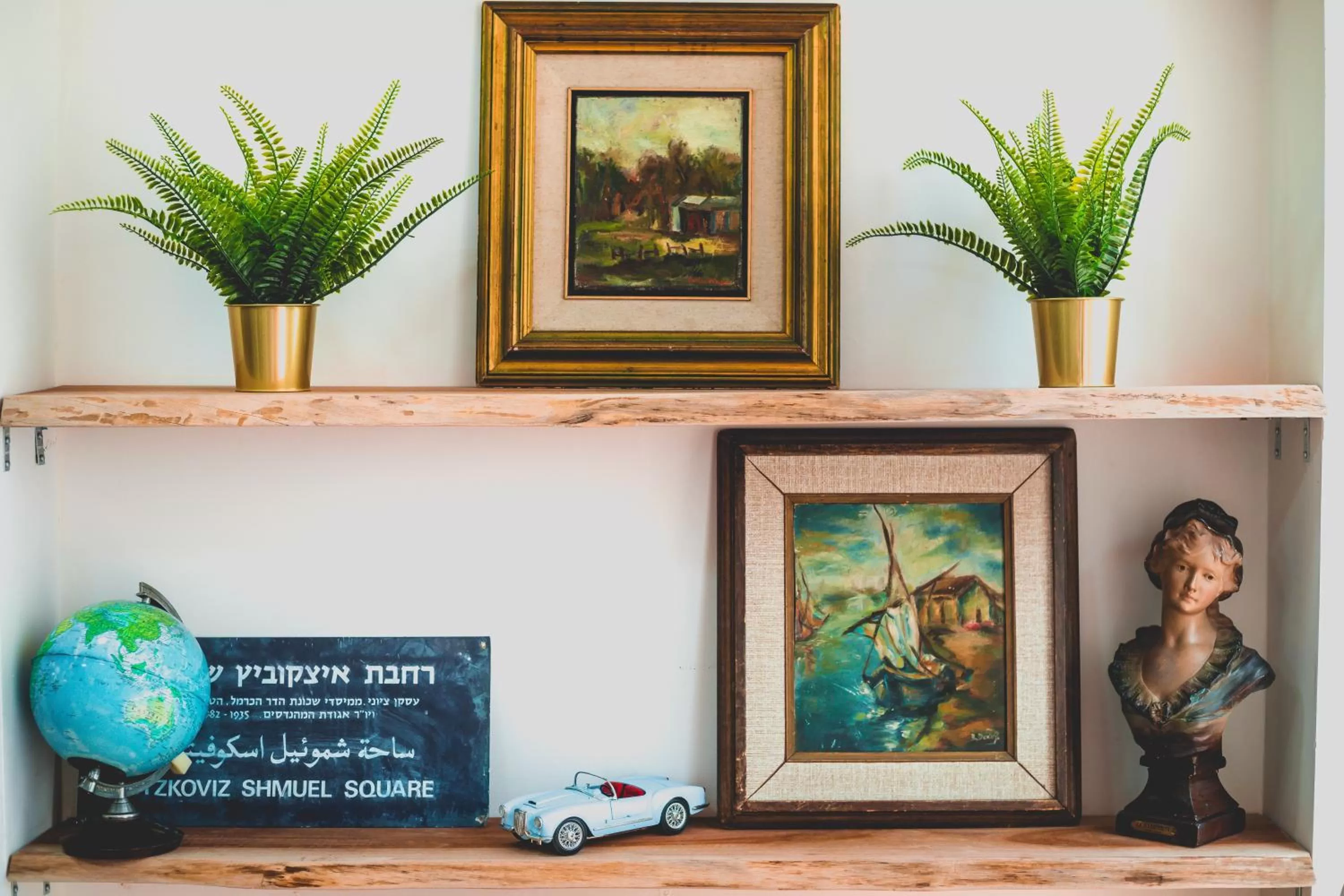 Decorative detail in Satori Hotel