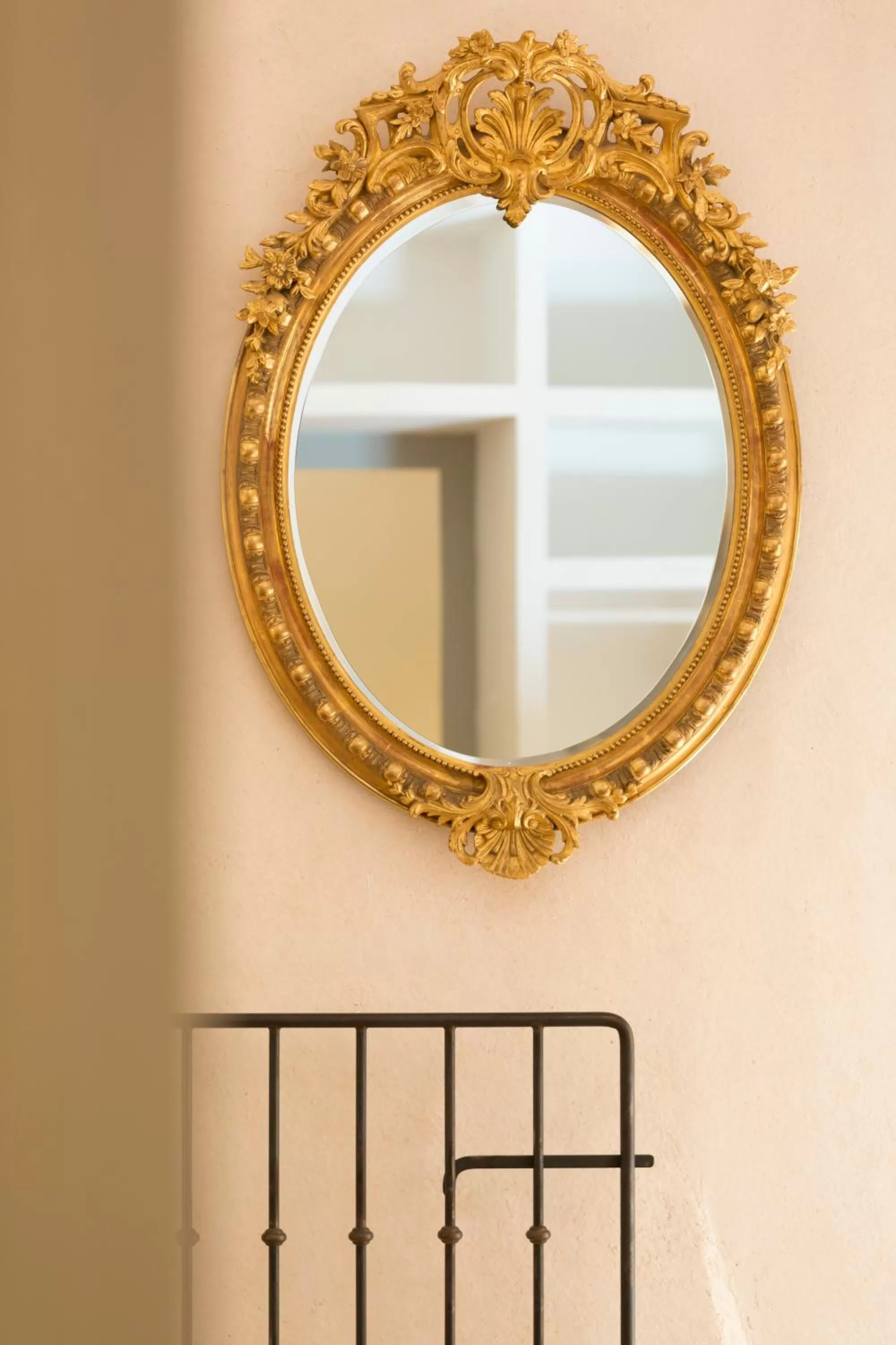 Decorative detail in Clos Saint Jacques - Maison d'Hôtes