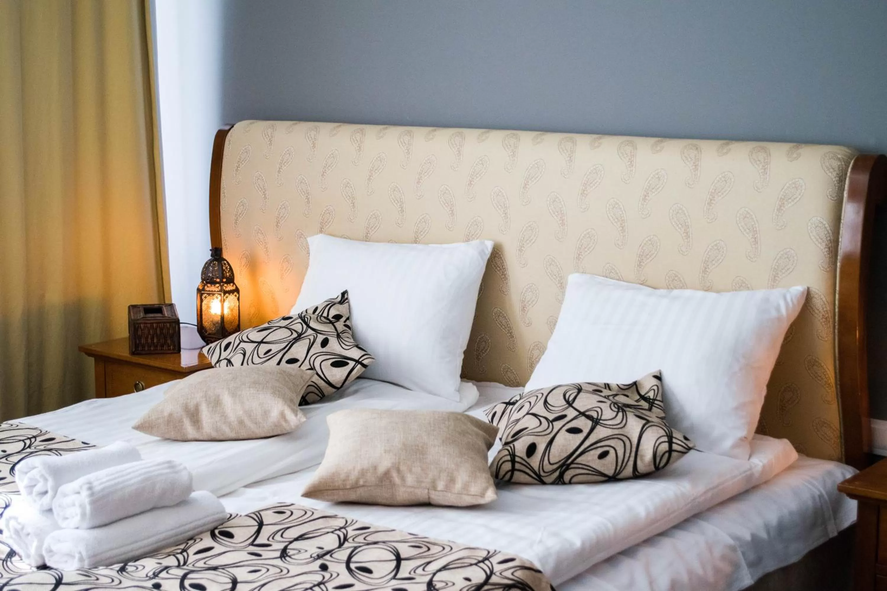 Bedroom, Bed in Petra Hotel