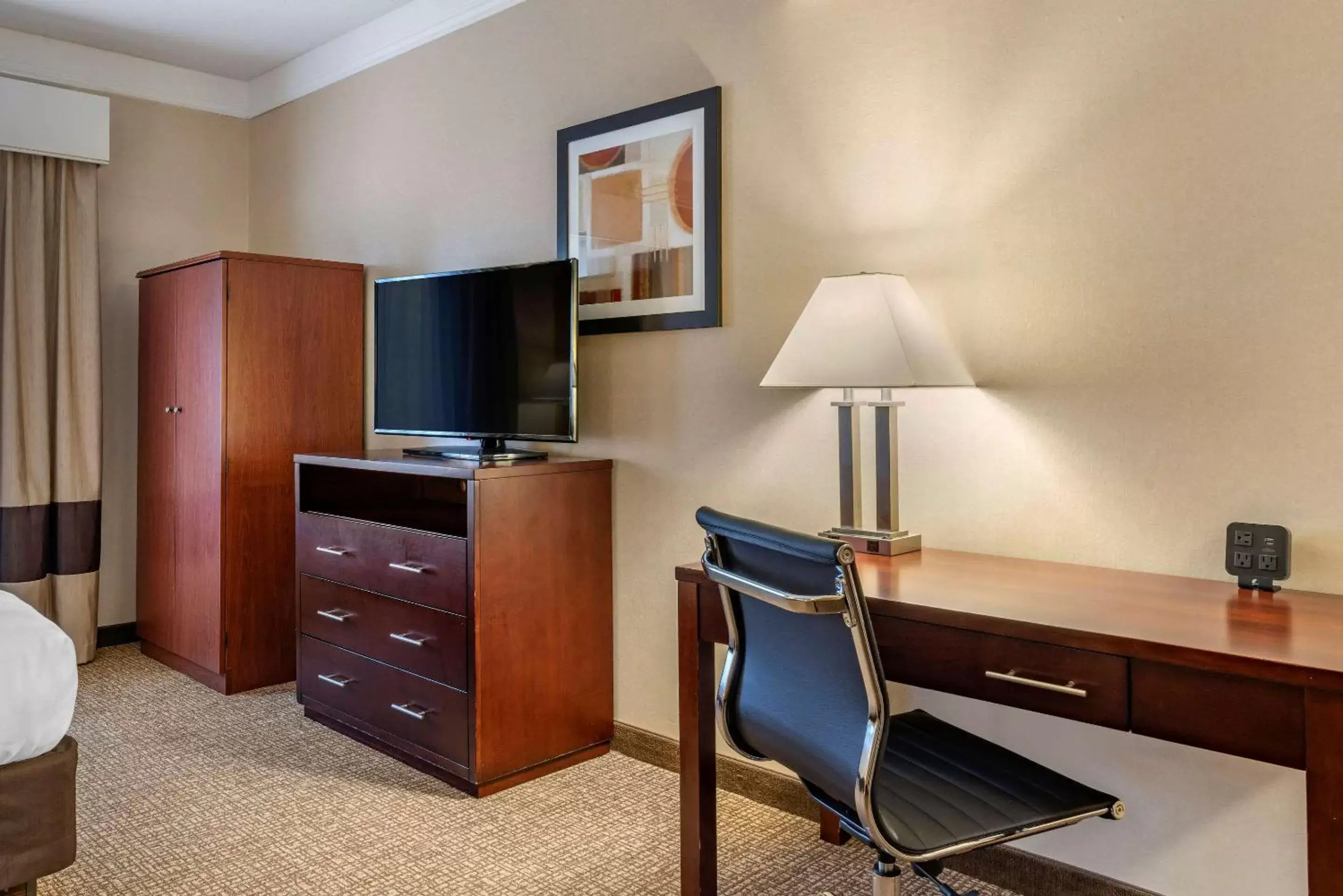 Comfort Suites Linn County Fairground and Expo Comfort Suites Linn County Fairground and Expo