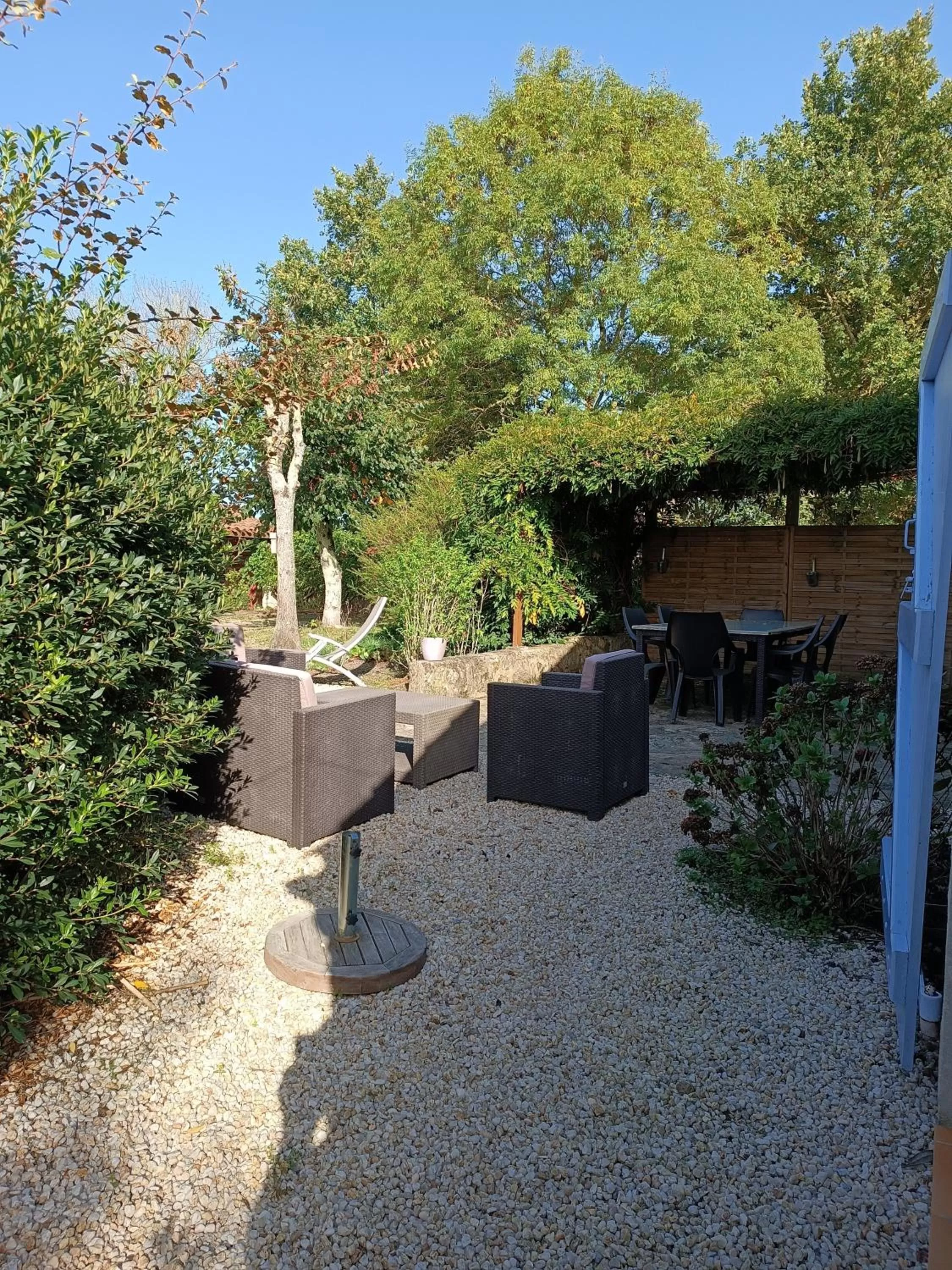 Patio in Les granges du chiron
