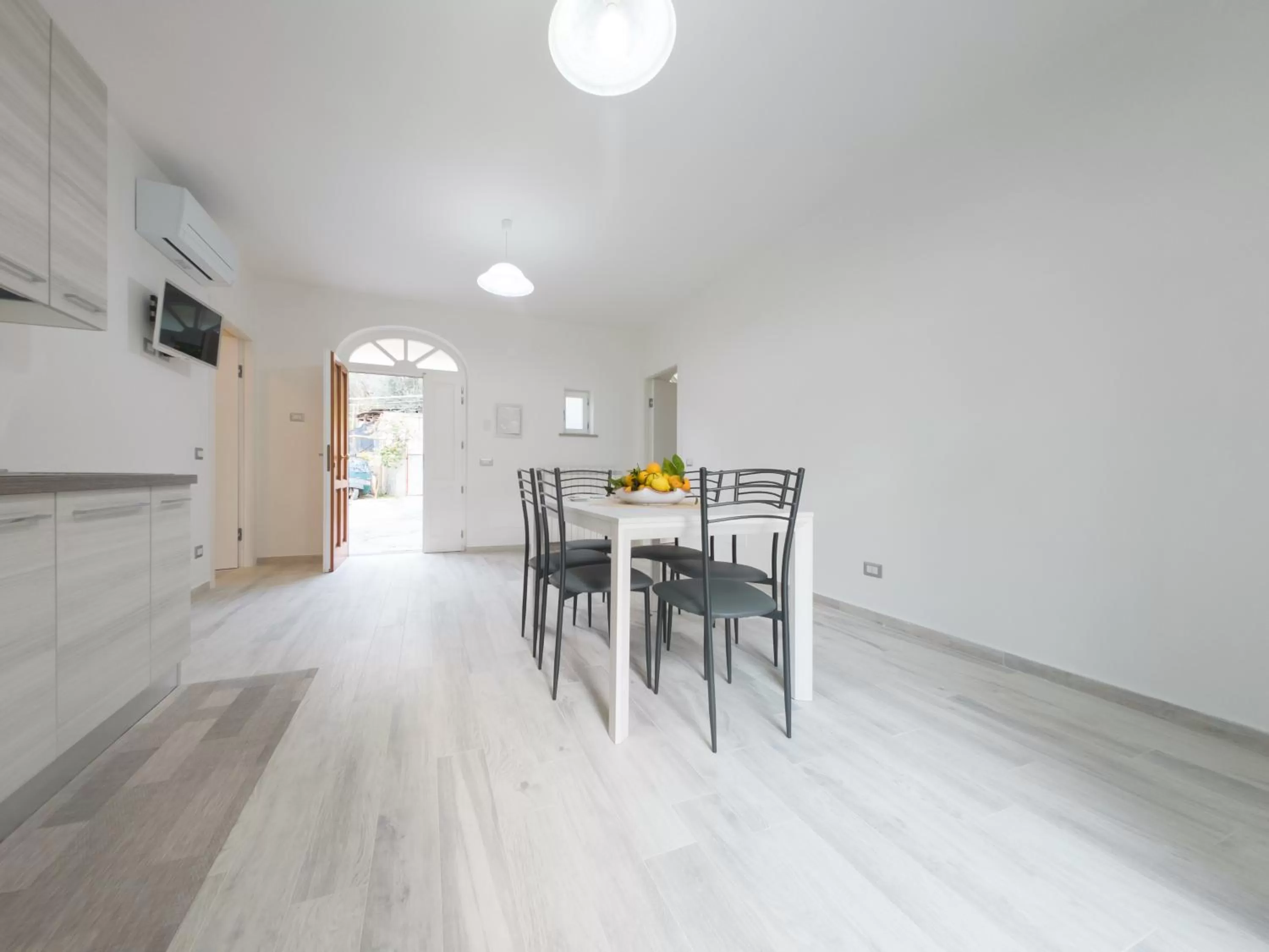 Kitchen or kitchenette in Sorrento Realty Holidays - The smile of the sun