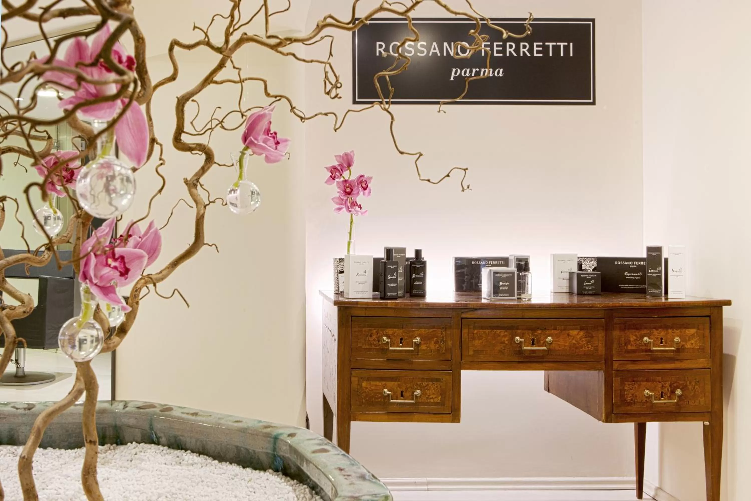 Area and facilities in Hassler Roma