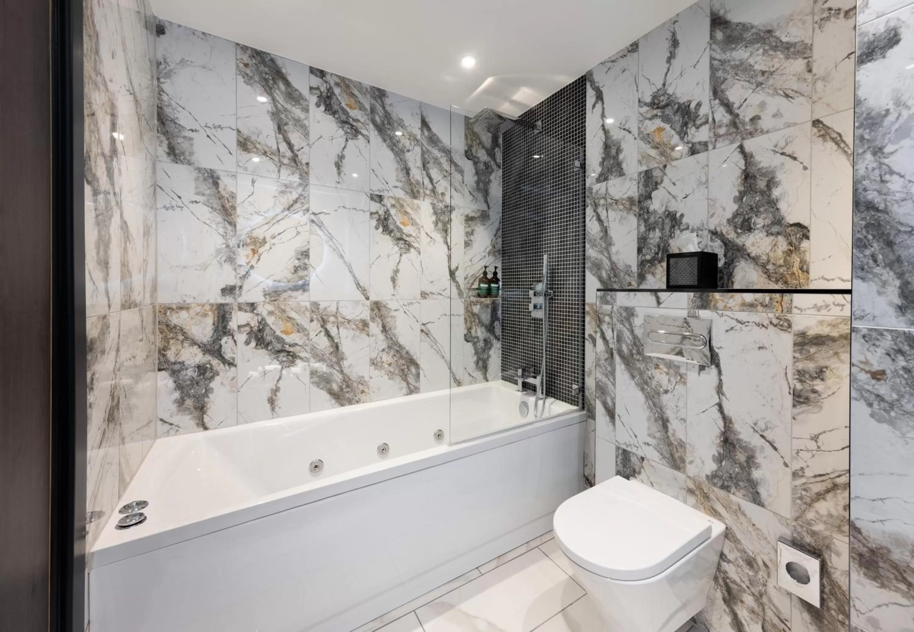 Bathroom in River Ness Hotel, a member of Radisson Individuals