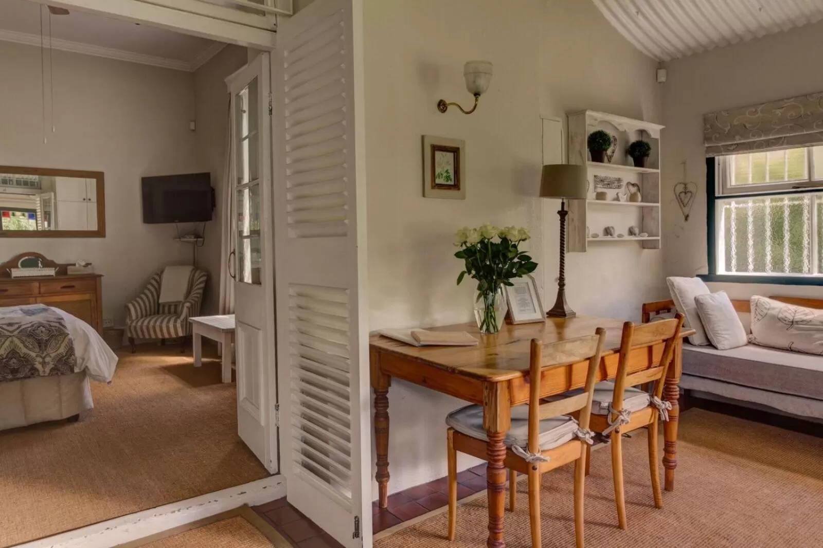 Living room, Dining Area in Sandown Lodge