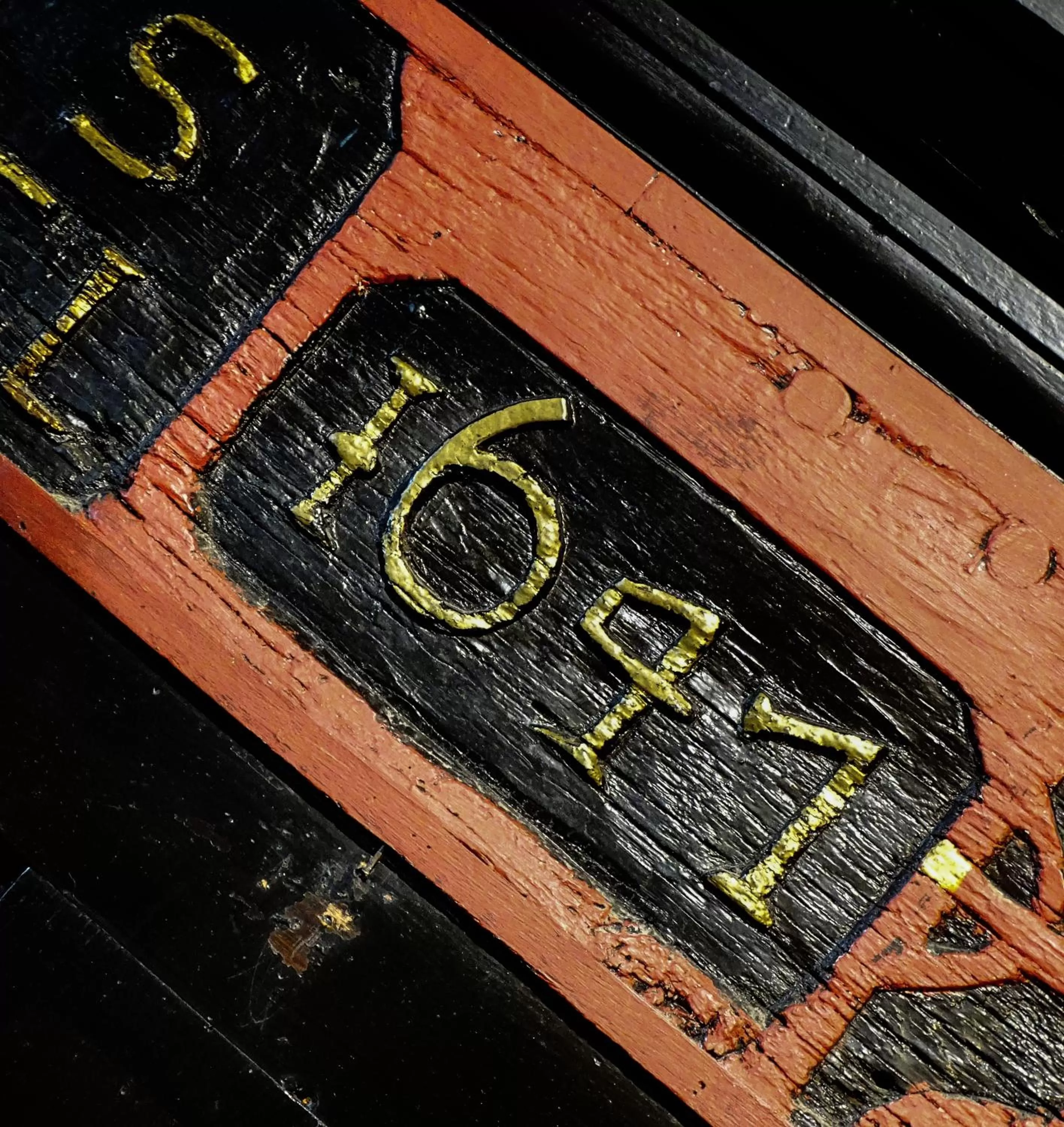 Decorative detail in Rose & Crown Inn