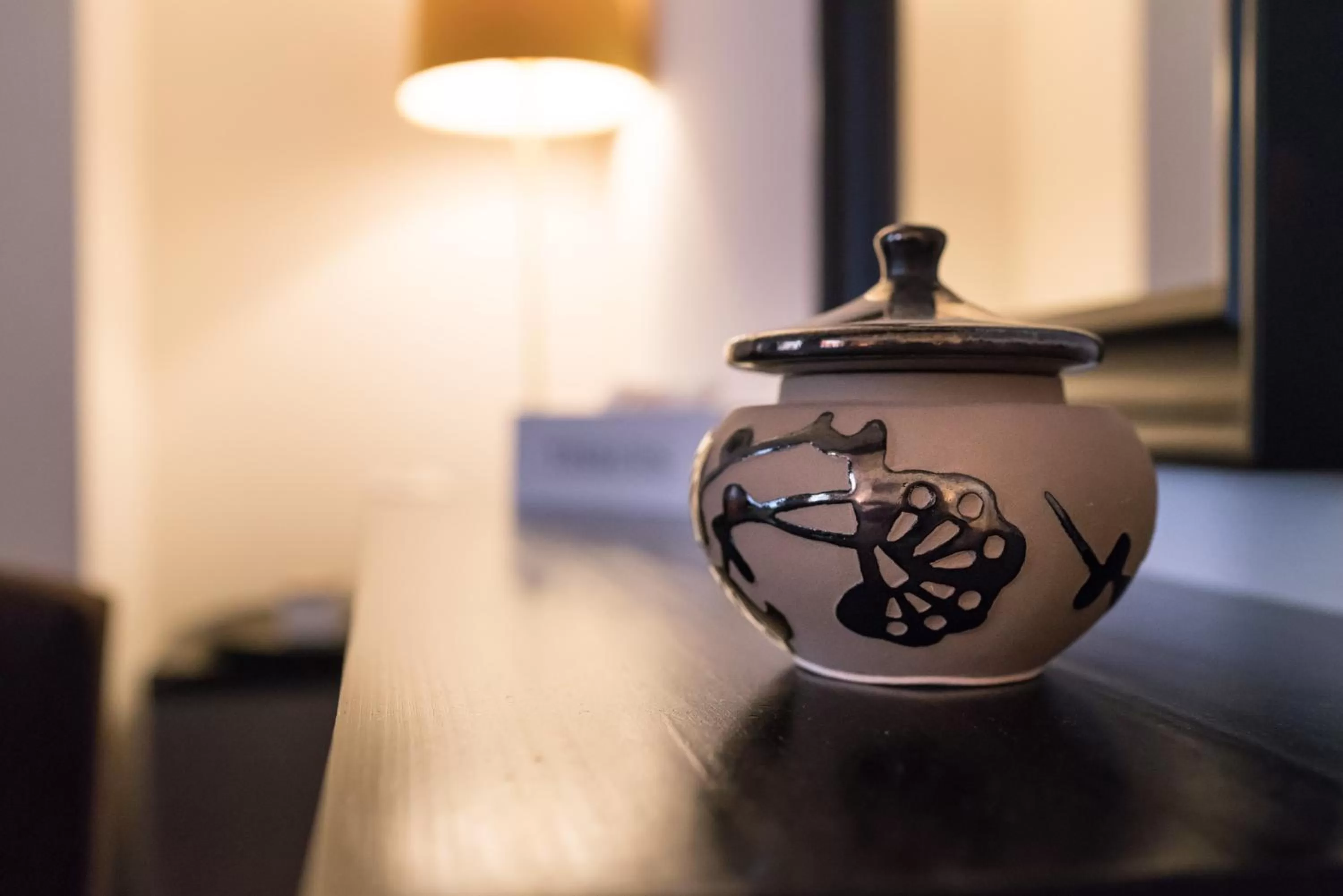 Decorative detail, Coffee/Tea Facilities in Gasterij de Poort