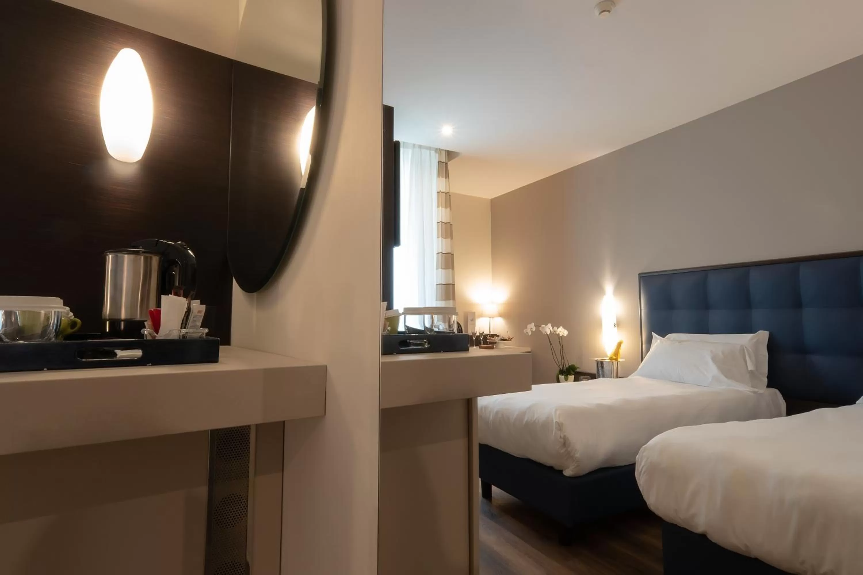 Photo of the whole room, Bed in UNA HOTELS MH Matera