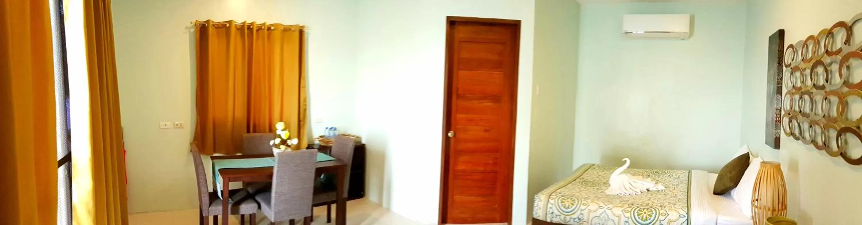 Bed in Tropical Fun Ta Sea Rentals