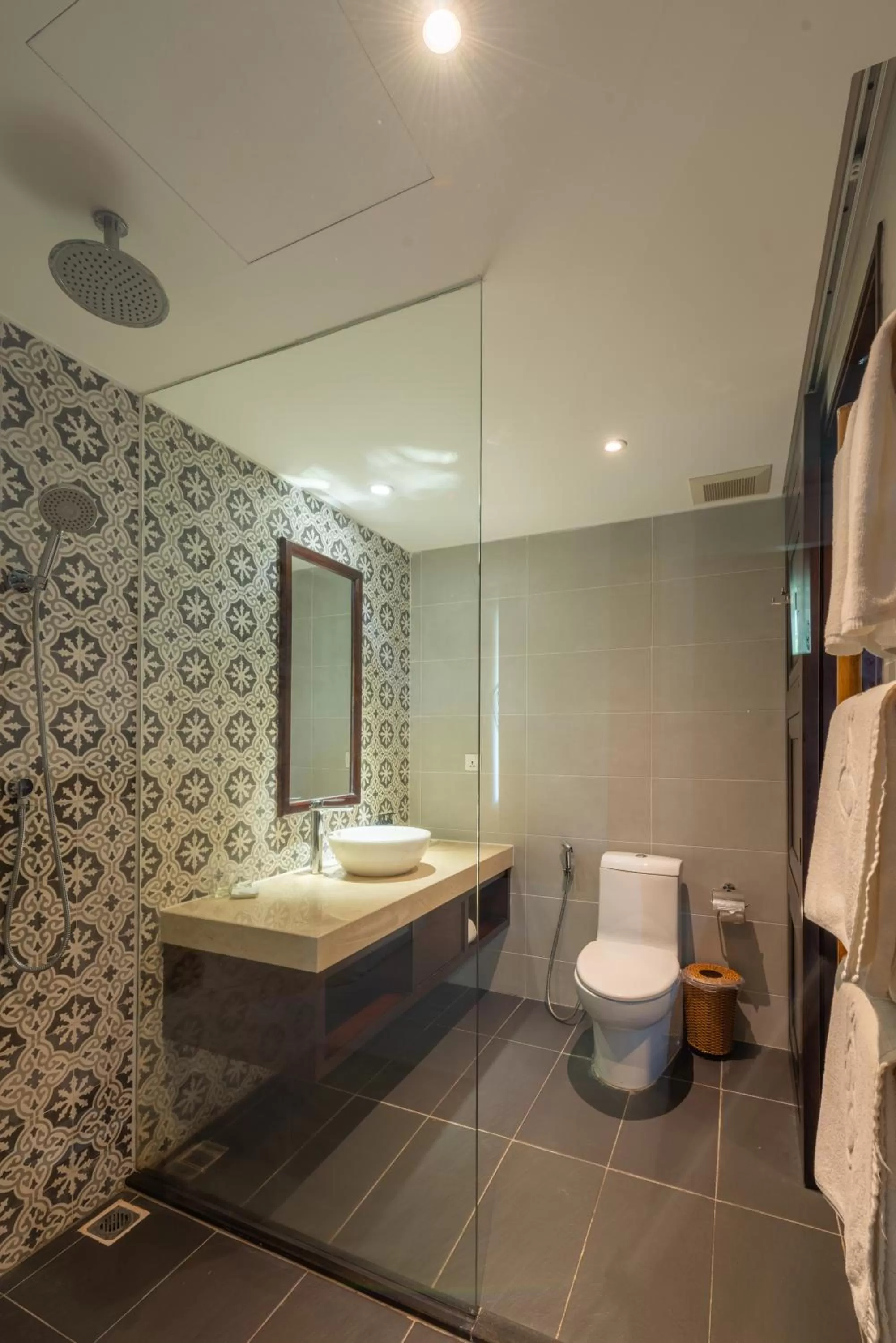 Shower in SENVILA Boutique Resort & Spa