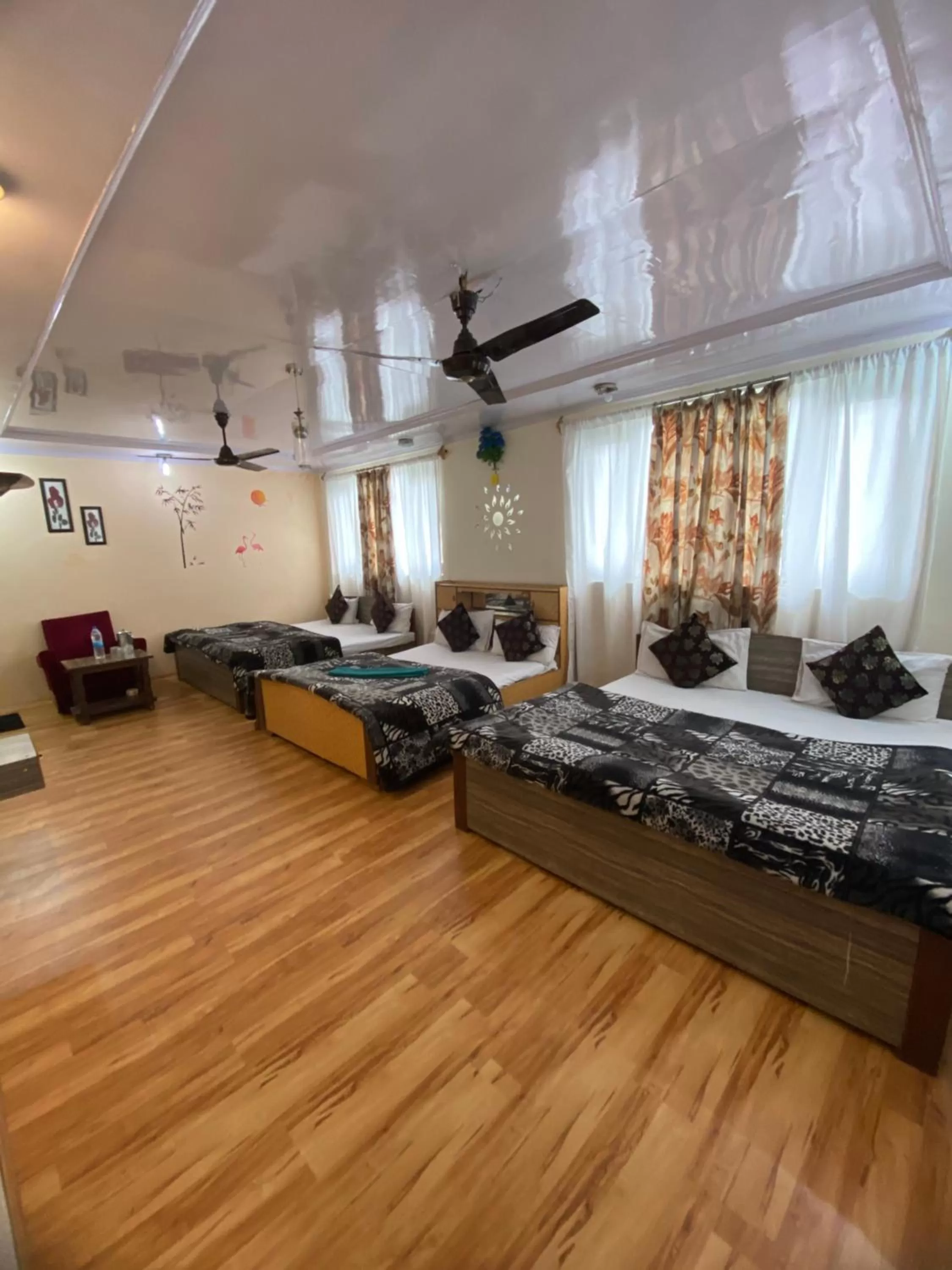 Bed in Hotel Young Mamta