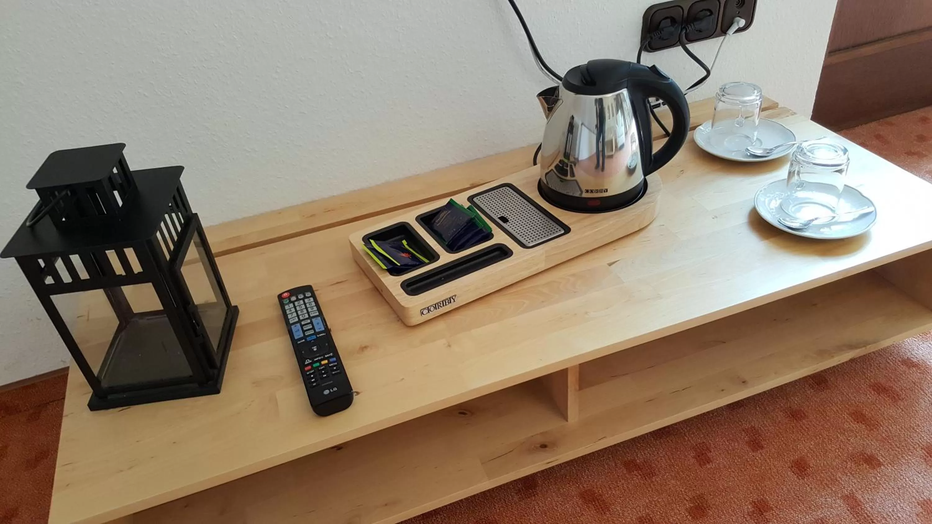 Coffee/tea facilities in Hotel Goldflair am Rathaus